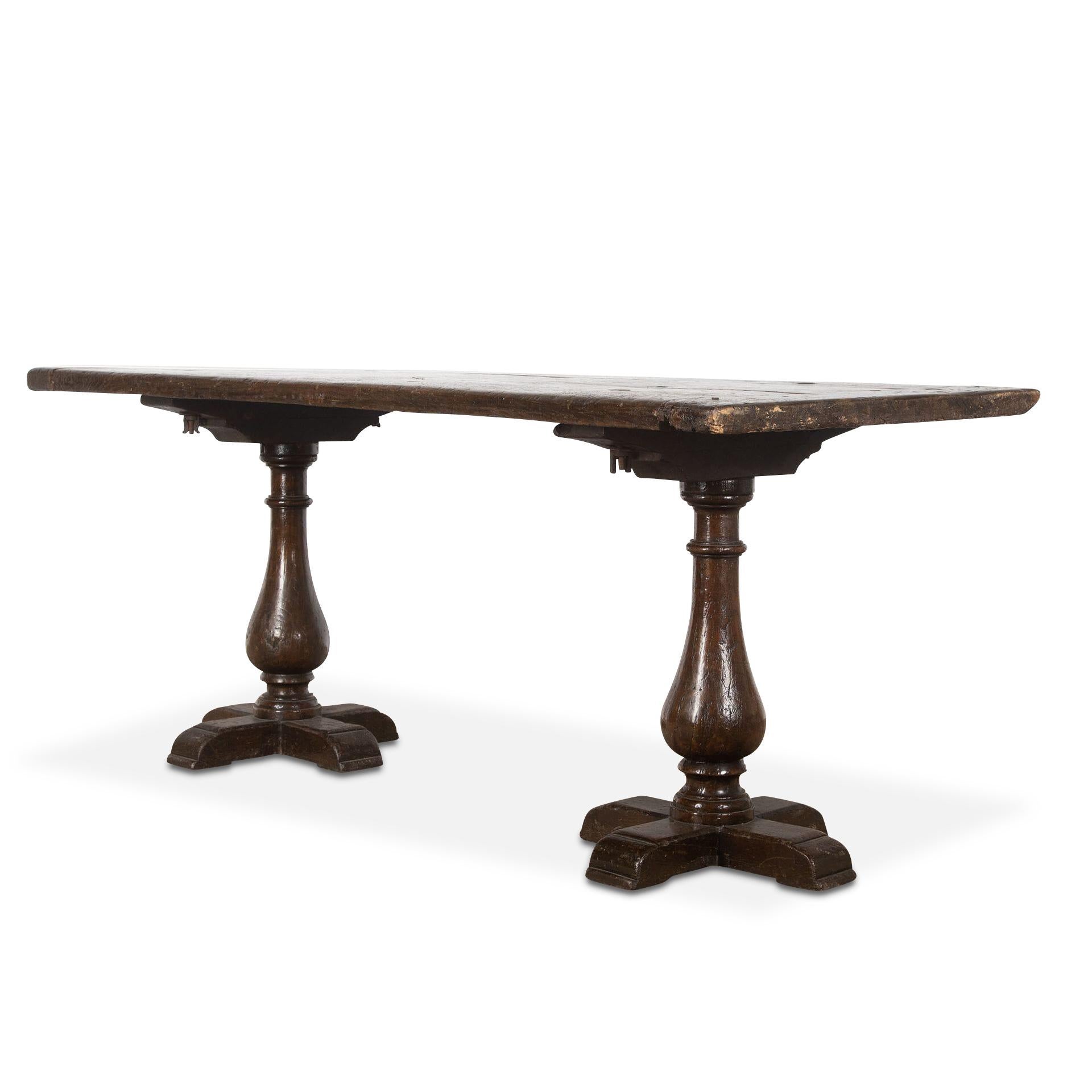 Baroque 18th Century Oak Refectory Table For Sale