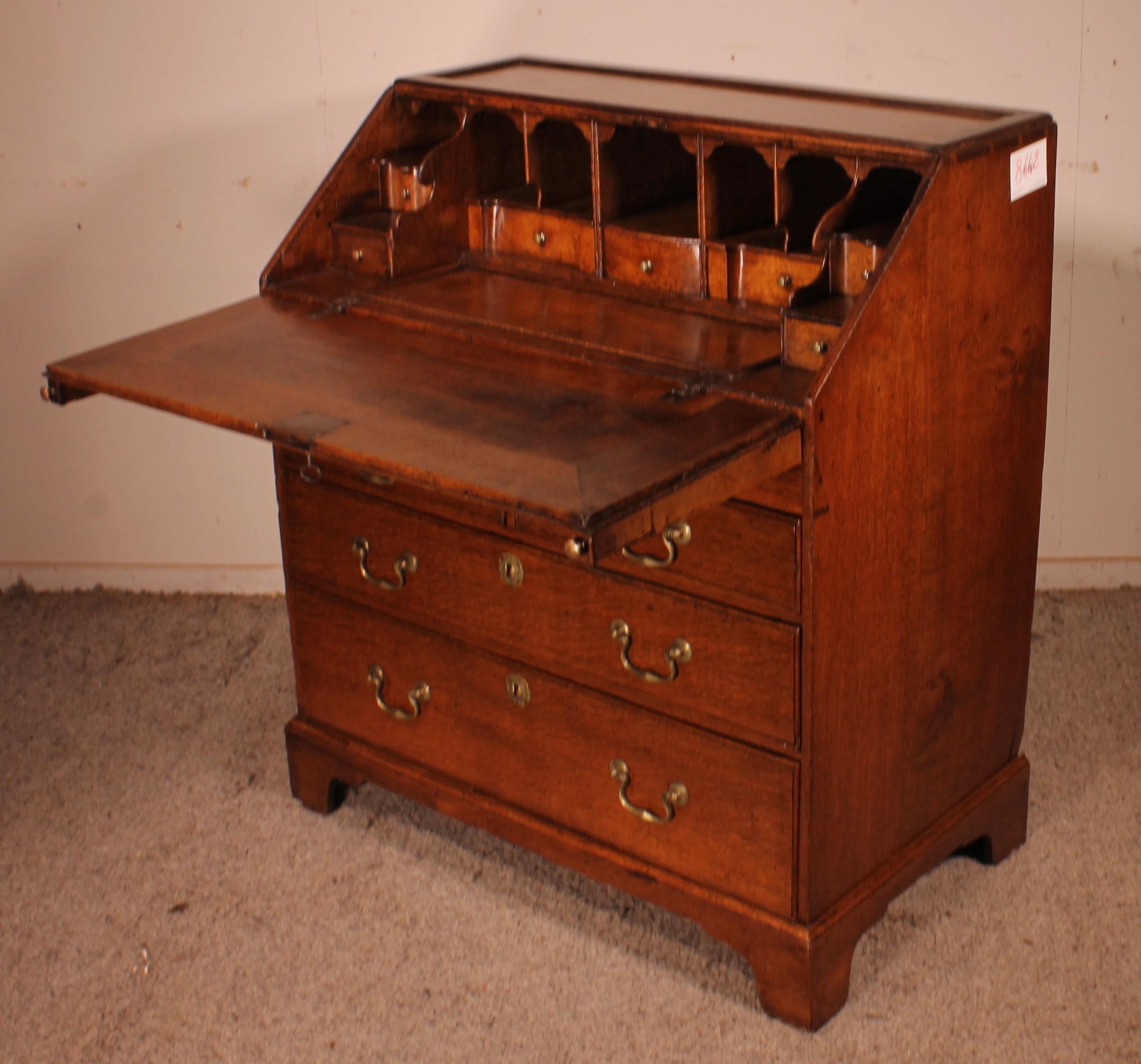 18th Century and Earlier 18th Century Oak Secretary From England For Sale
