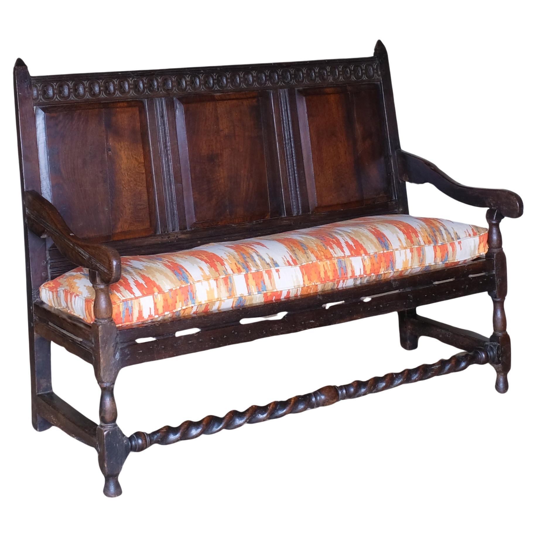 18th Century Oak Settle With Cushion