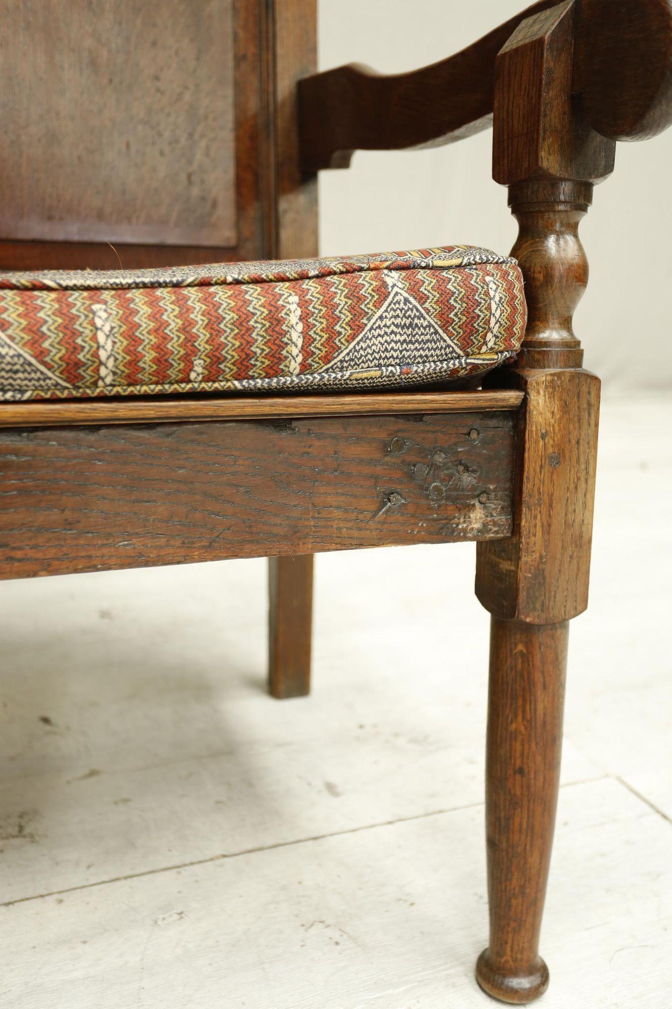 18th Century Oak Settle with Kilim Seat Cushion 7