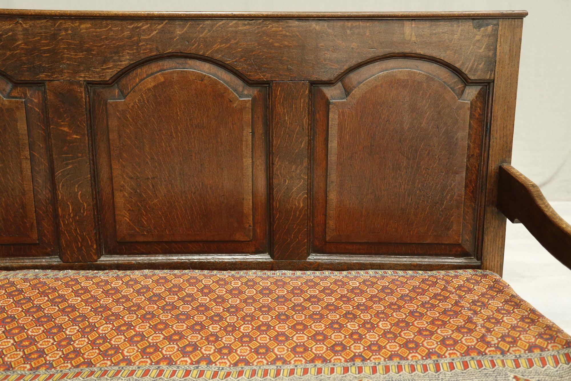 18th Century Oak Settle with Kilim Seat Cushion 1