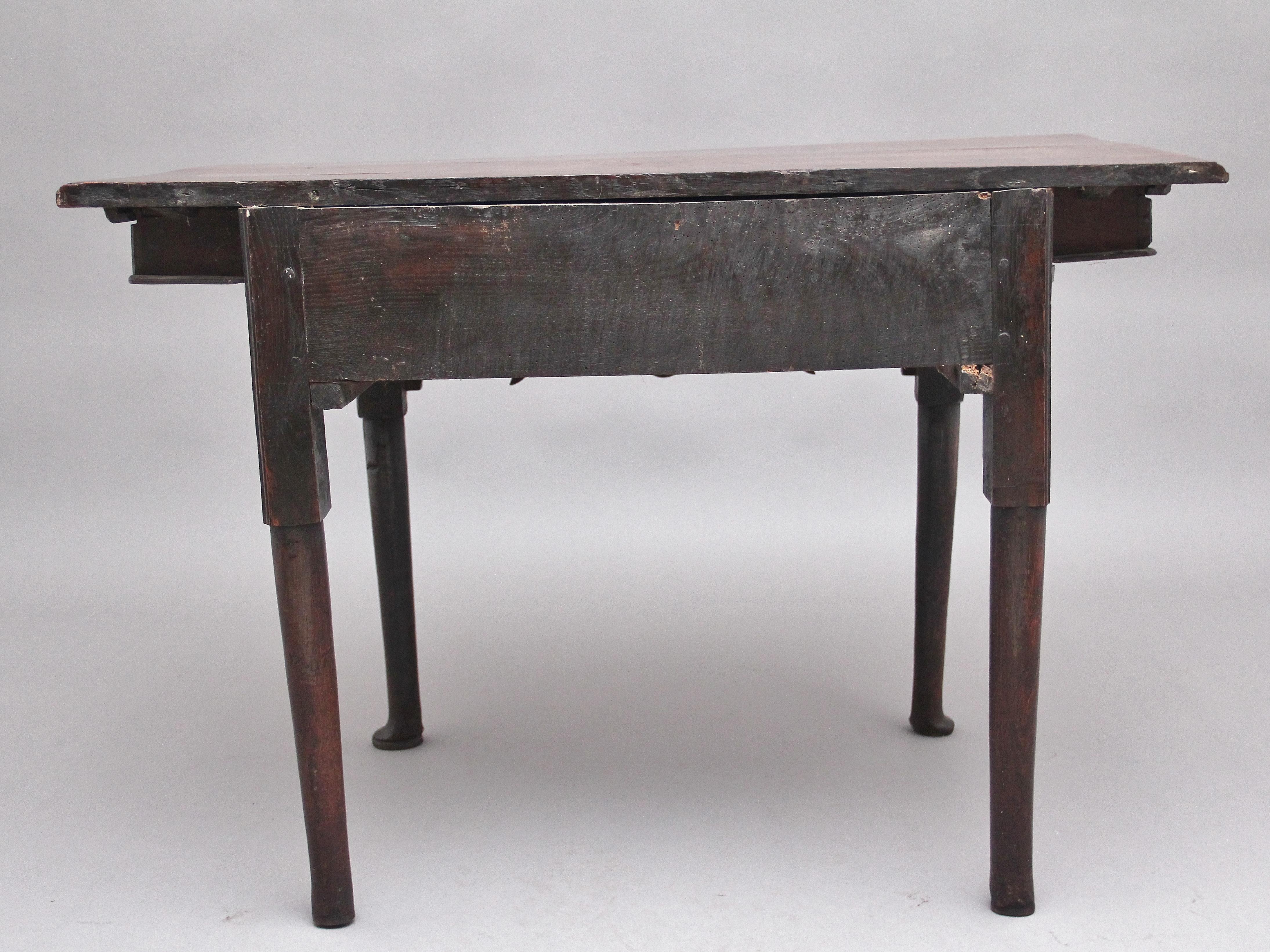 18th Century Oak Side Table For Sale 1
