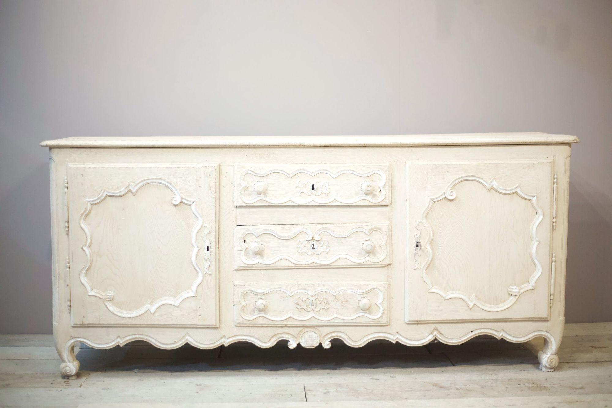 18th Century Oak Sideboard in Rustic White Paint In Good Condition In Malton, GB