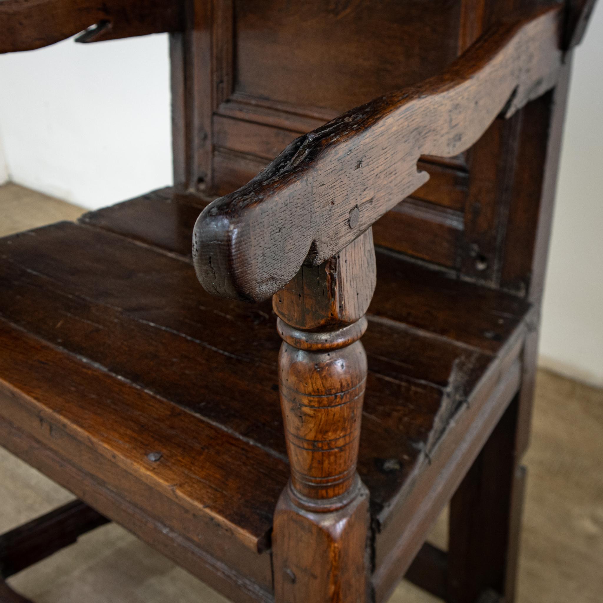 18th Century Oak Wainscot Chair In Distressed Condition For Sale In Newark, GB