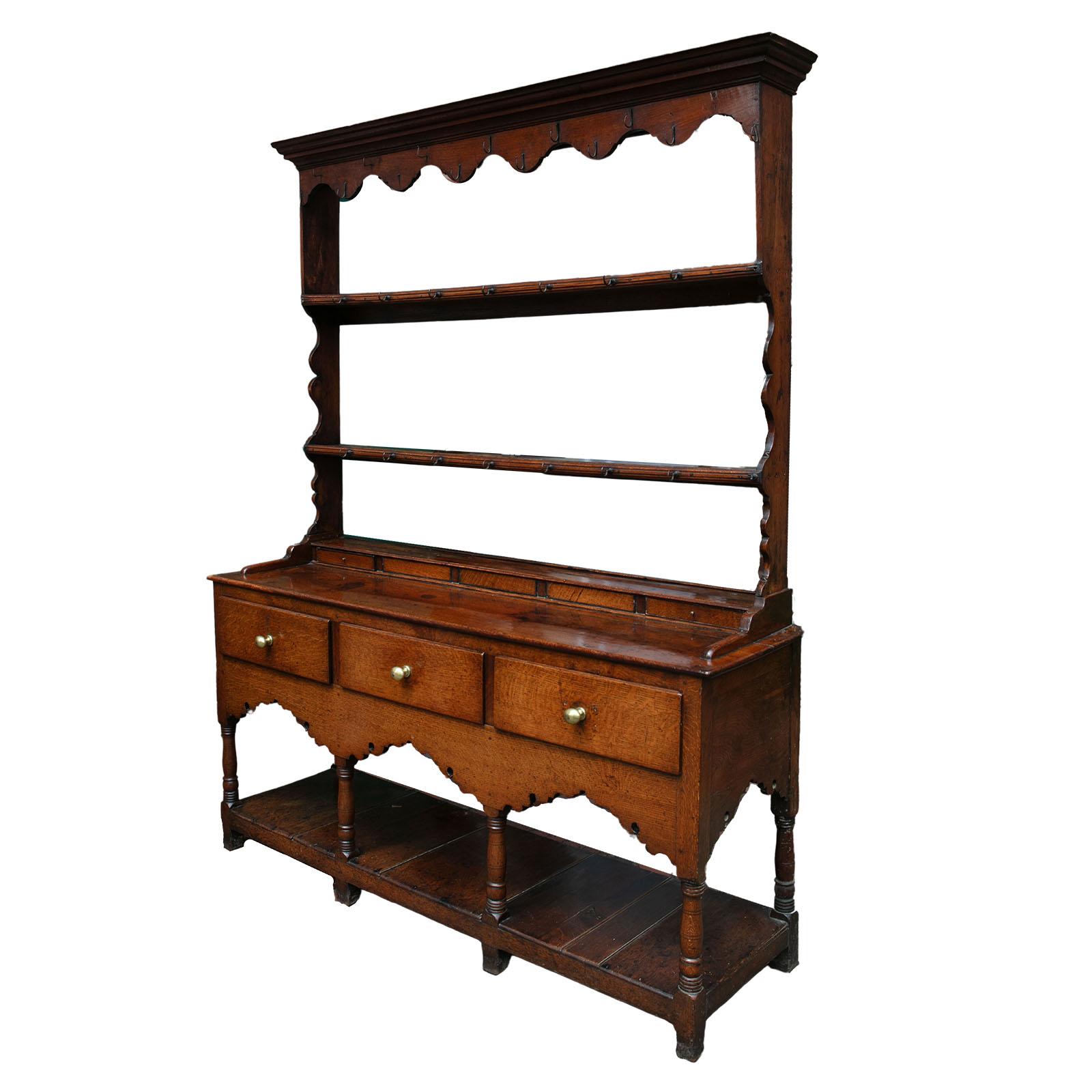 Base de commode et étagère galloise en Oak du 18e siècle Bon état - En vente à Reepham, GB