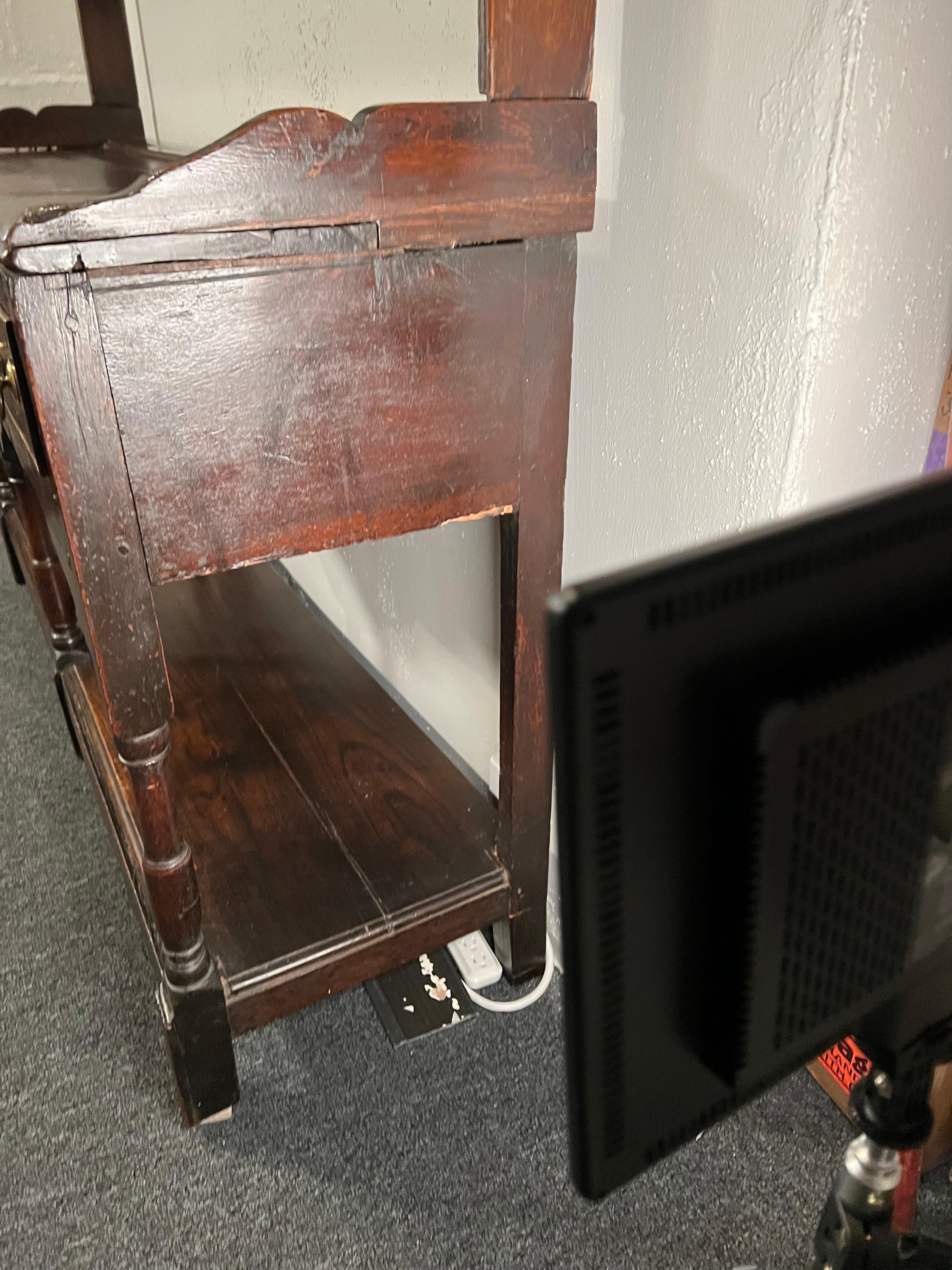 Polished 18th Century Oak Welsh Dresser For Sale