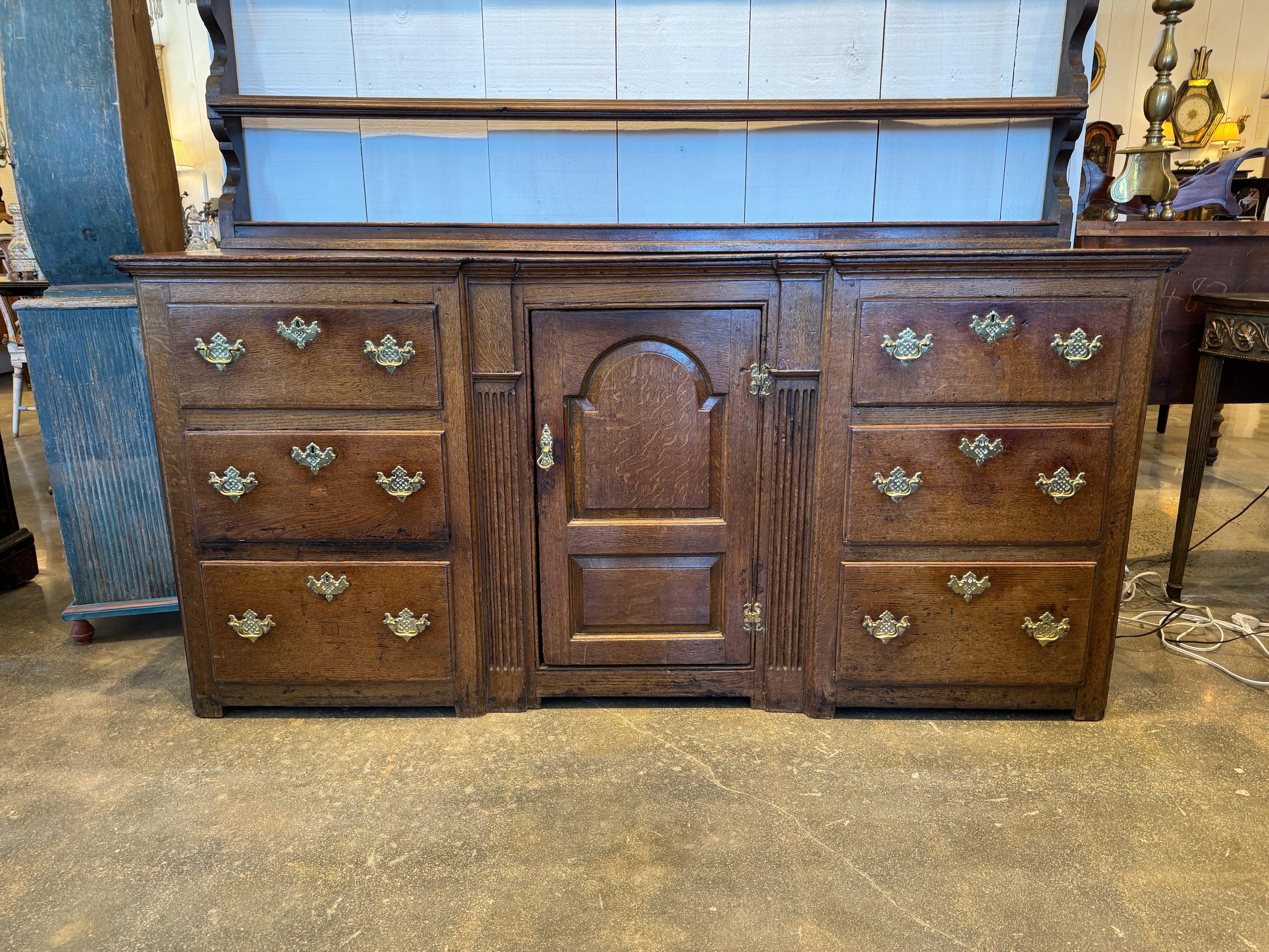 18th Century Oak Welsh Dresser In Good Condition For Sale In Charlottesville, VA