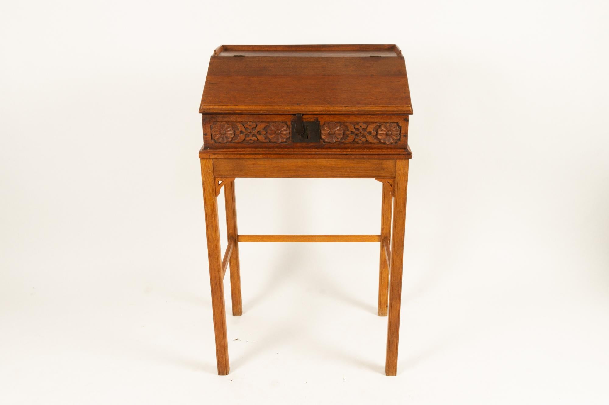 oak writing table
