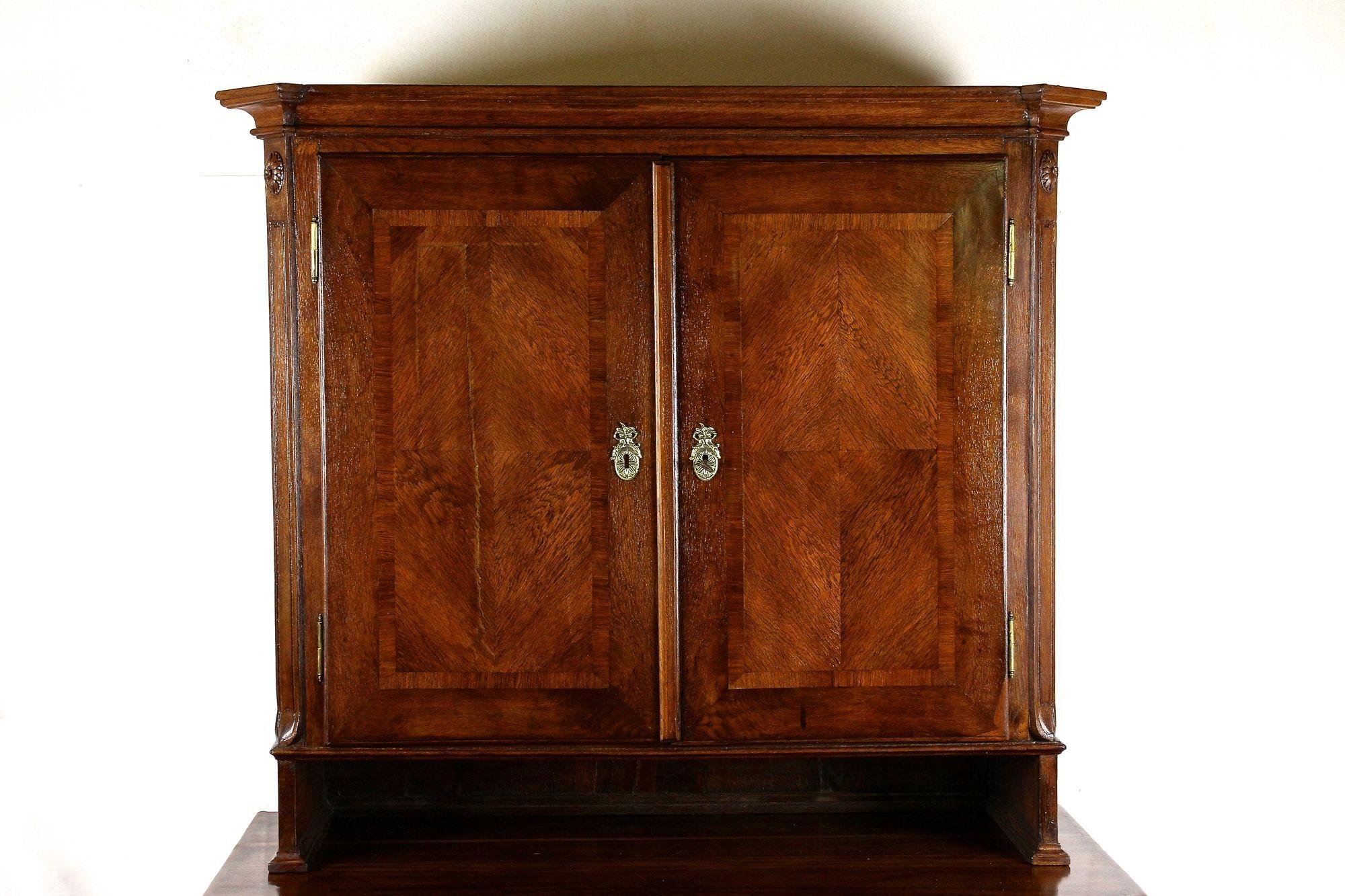 Inlay 18th Century Oakwood Cabinet/ Buffet - Josephinism Period, Austria ca. 1780 For Sale