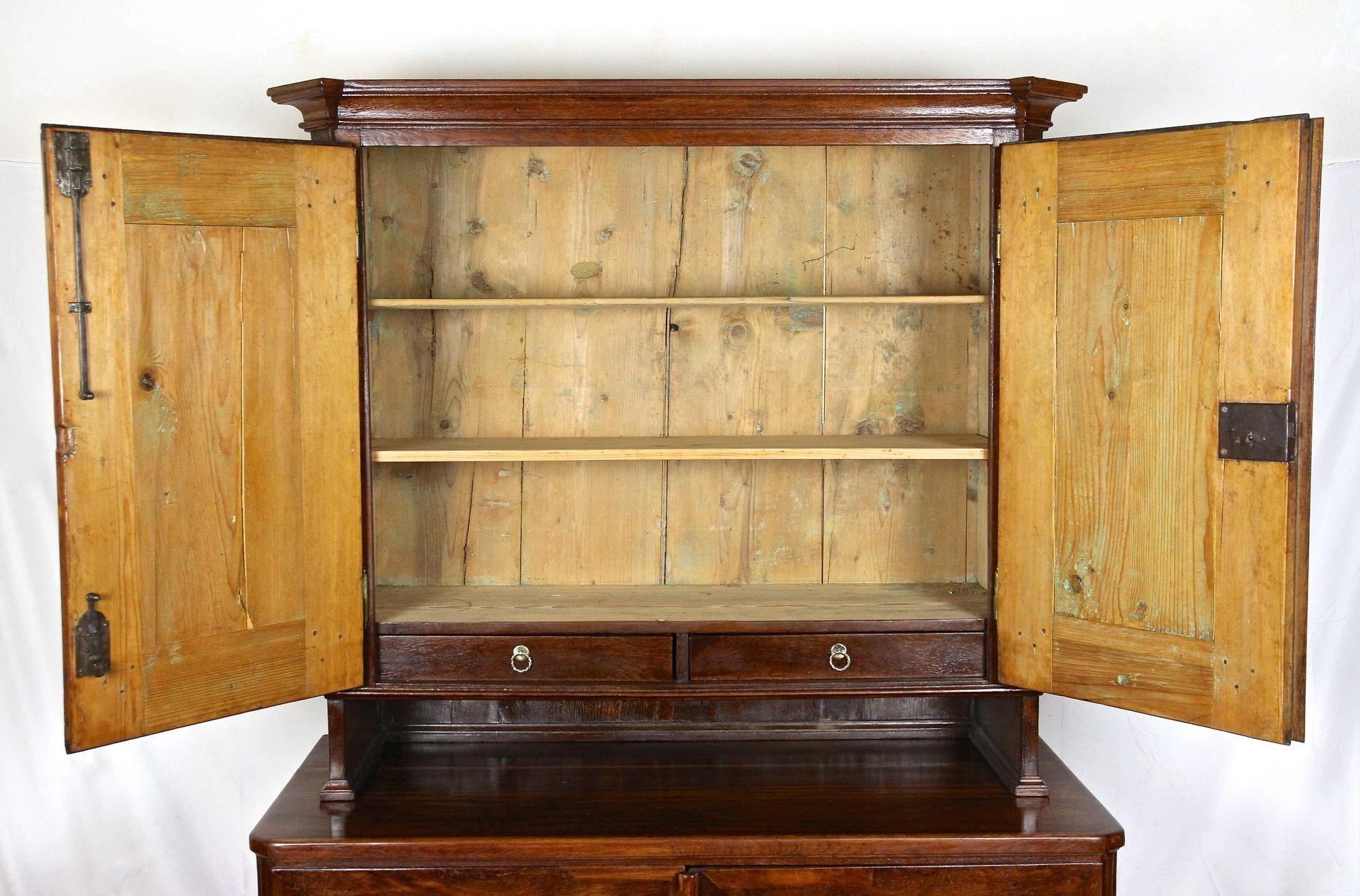 18th Century Oakwood Cabinet/ Buffet - Josephinism Period, Austria ca. 1780 For Sale 2