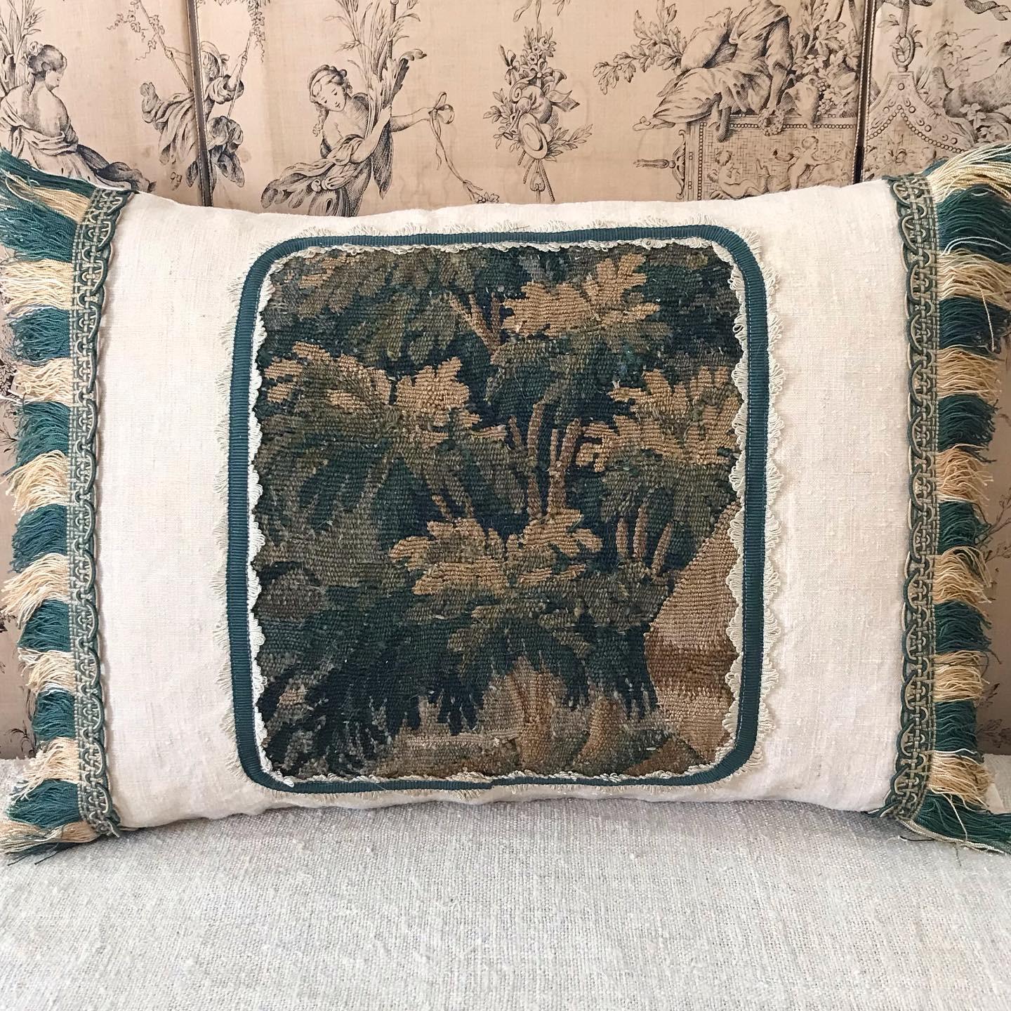 18th Century Oblong Verdure Cushion  For Sale 1