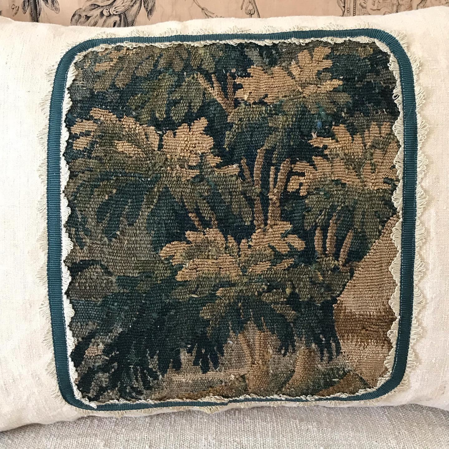 18th Century Oblong Verdure Cushion  For Sale 2