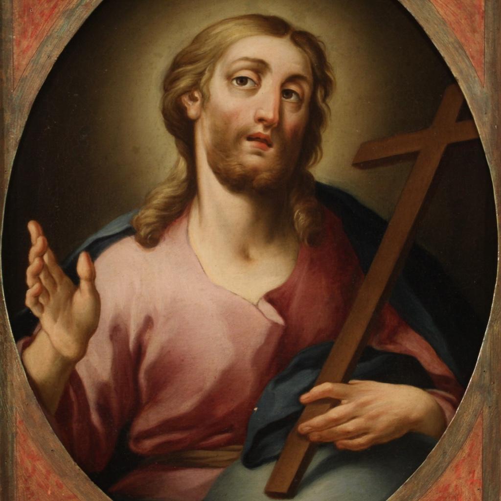 Antique Italian painting from the 18th century. Artwork oil on canvas depicting a religious subject, Christ with crucifix of good pictorial quality. Modern antique style frame in carved and lacquered wood of beautiful decoration. Oval painting