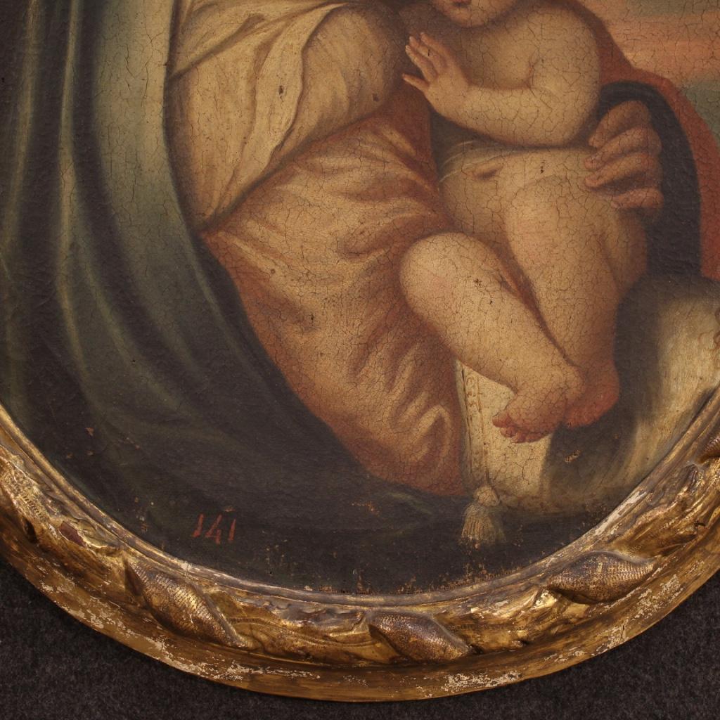 18th Century Oil on Canvas Oval Italian Antique Painting Madonna with Child 1750 For Sale 4
