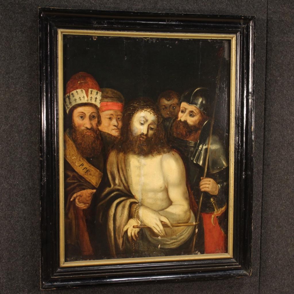 Antique Flemish painting from 18th century. Oil painting on oak panel depicting the subject of sacred art Christ crowned with thorns. Framework for antique dealers and collectors of antique painting who has undergone an intense conservative