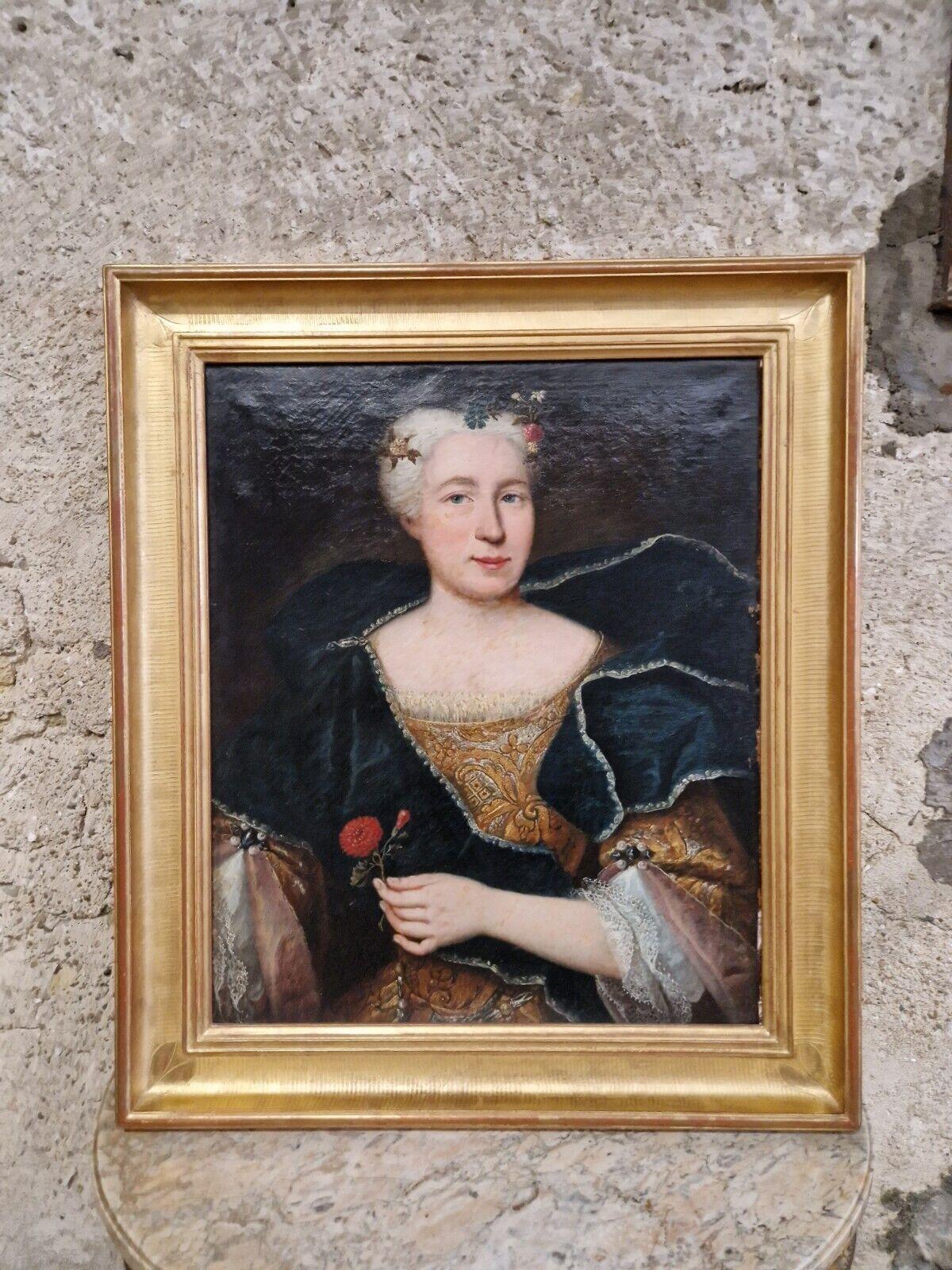 18th Century Double Sided Oil Painting in a Beautiful Gilt Frame  For Sale 3