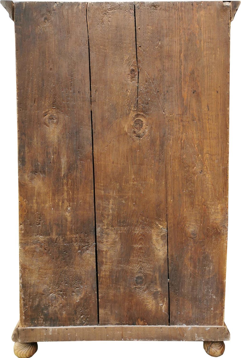 18th Century One-Door Wardrobe, Central Europe For Sale 4