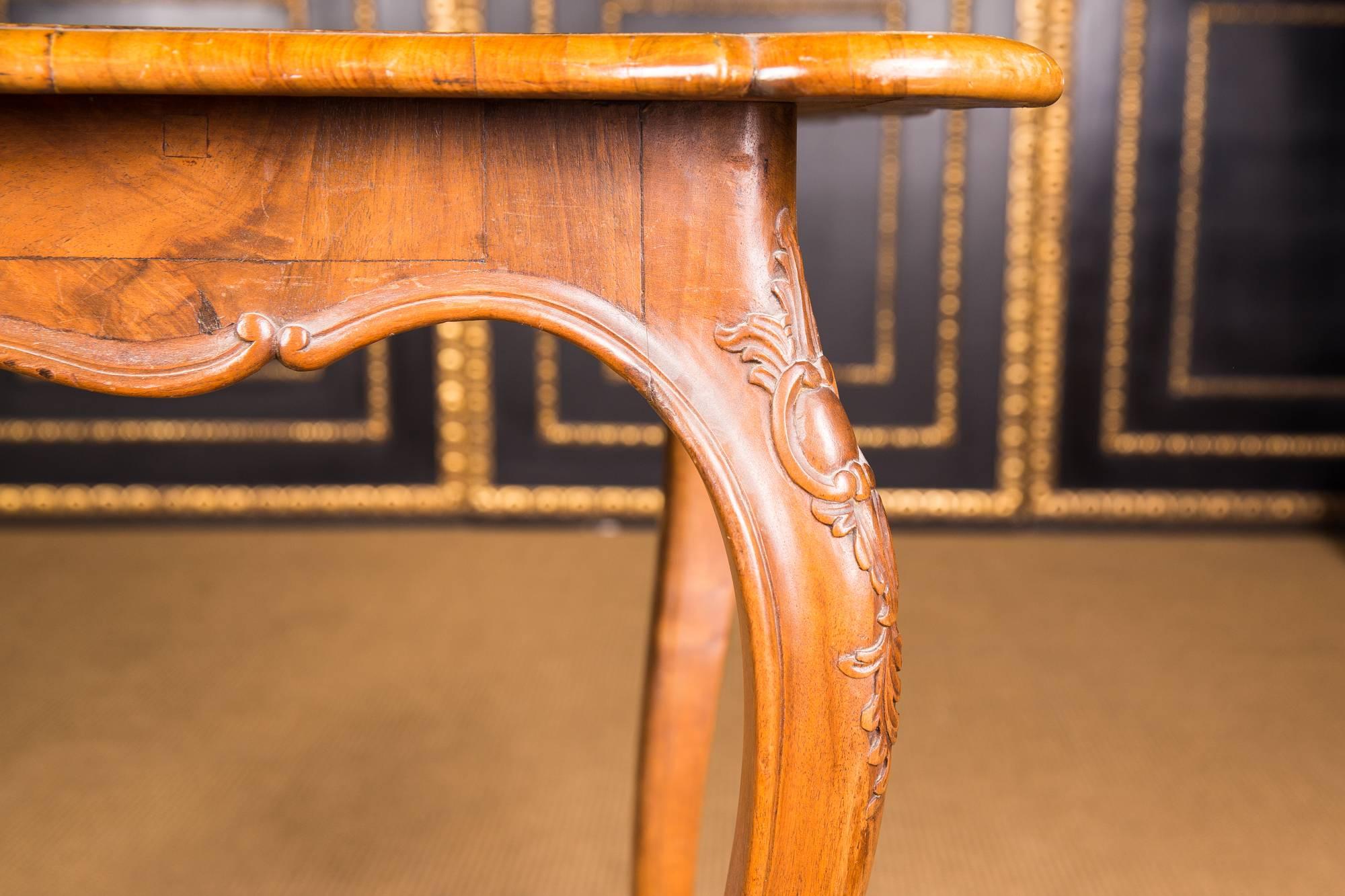 18th Century, Original Antique Baroque Table with Inlaid from Solid Walnut In Good Condition In Berlin, DE