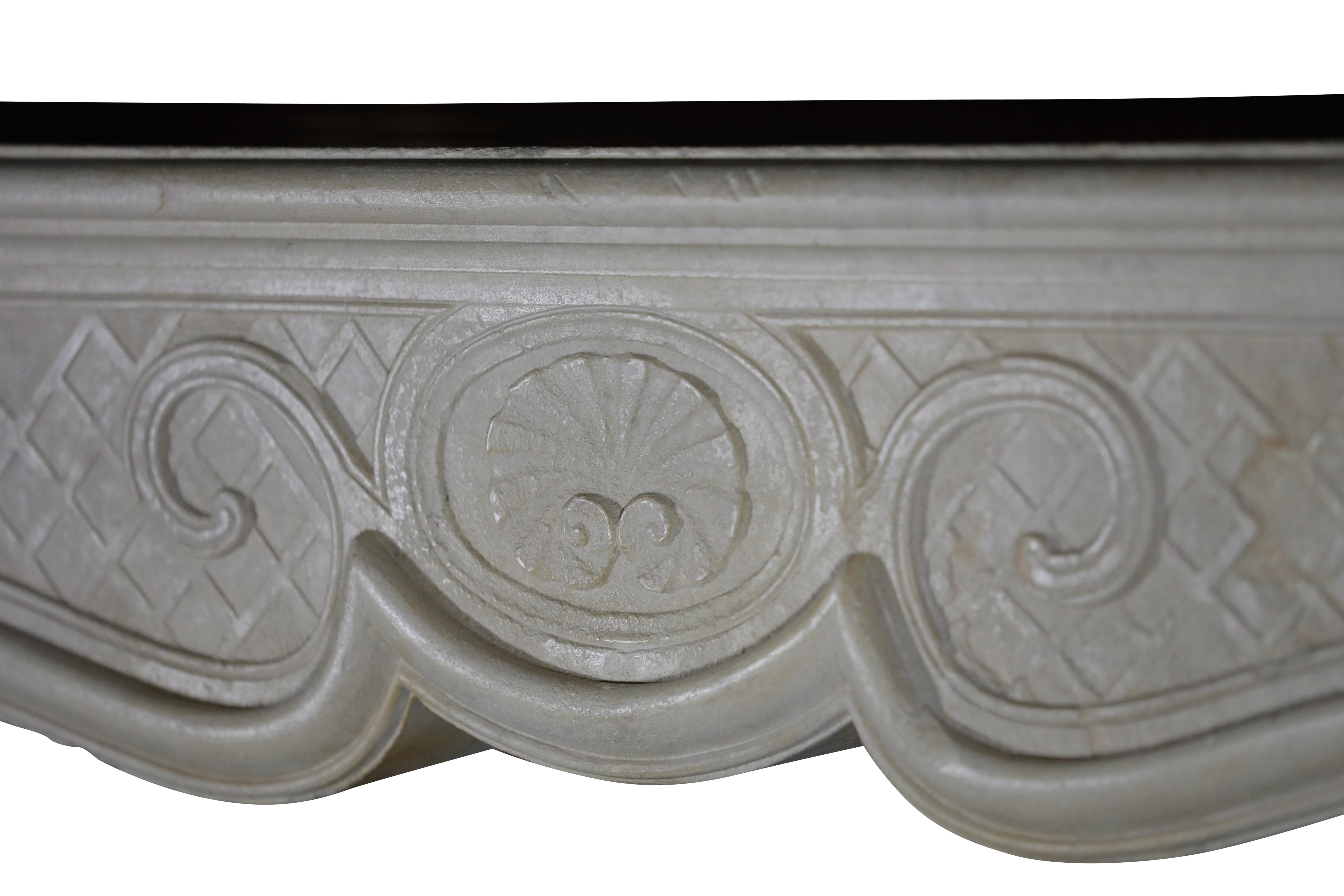 18th Century Original Antique Fireplace in Limestone For Sale 2
