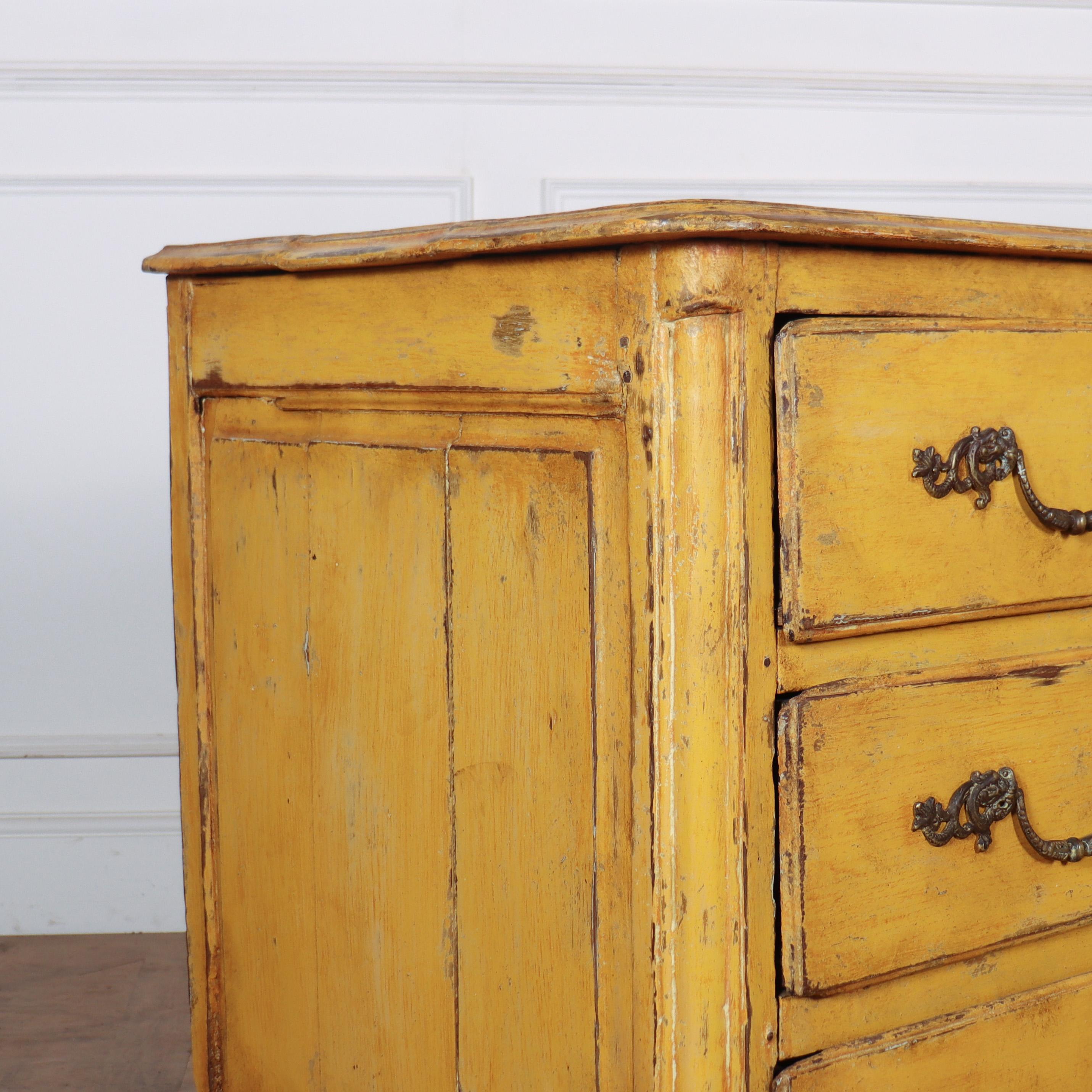 18th Century Original Painted Commode In Good Condition For Sale In Leamington Spa, Warwickshire