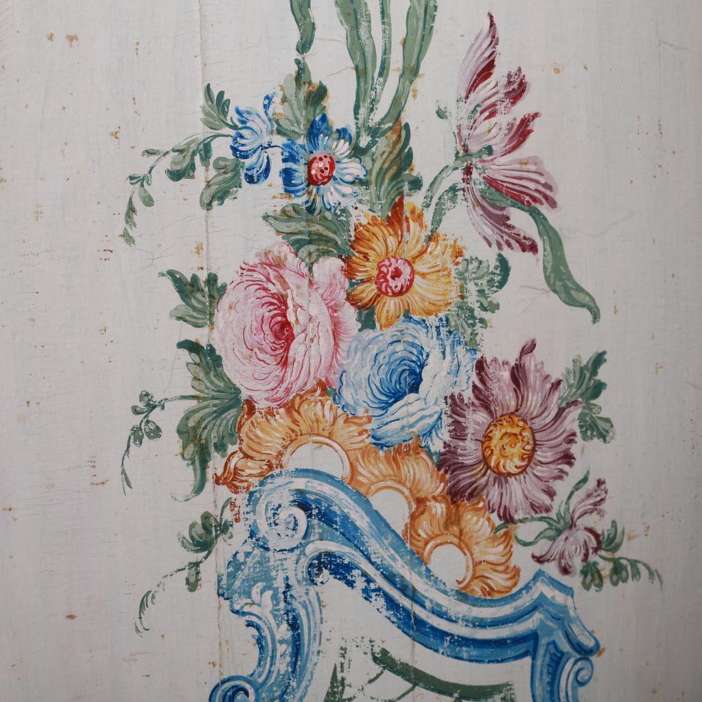 18th Century Original Painted Serpentine Front Italian Credenza / Sideboard 14