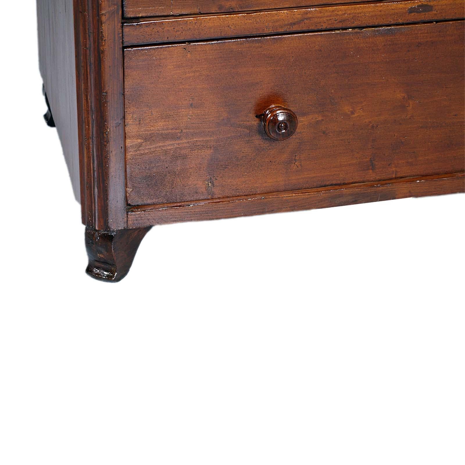 Mid-18th Century 18th Century Original Venetian Country Dresser in Larch, Restored Wax Polished For Sale
