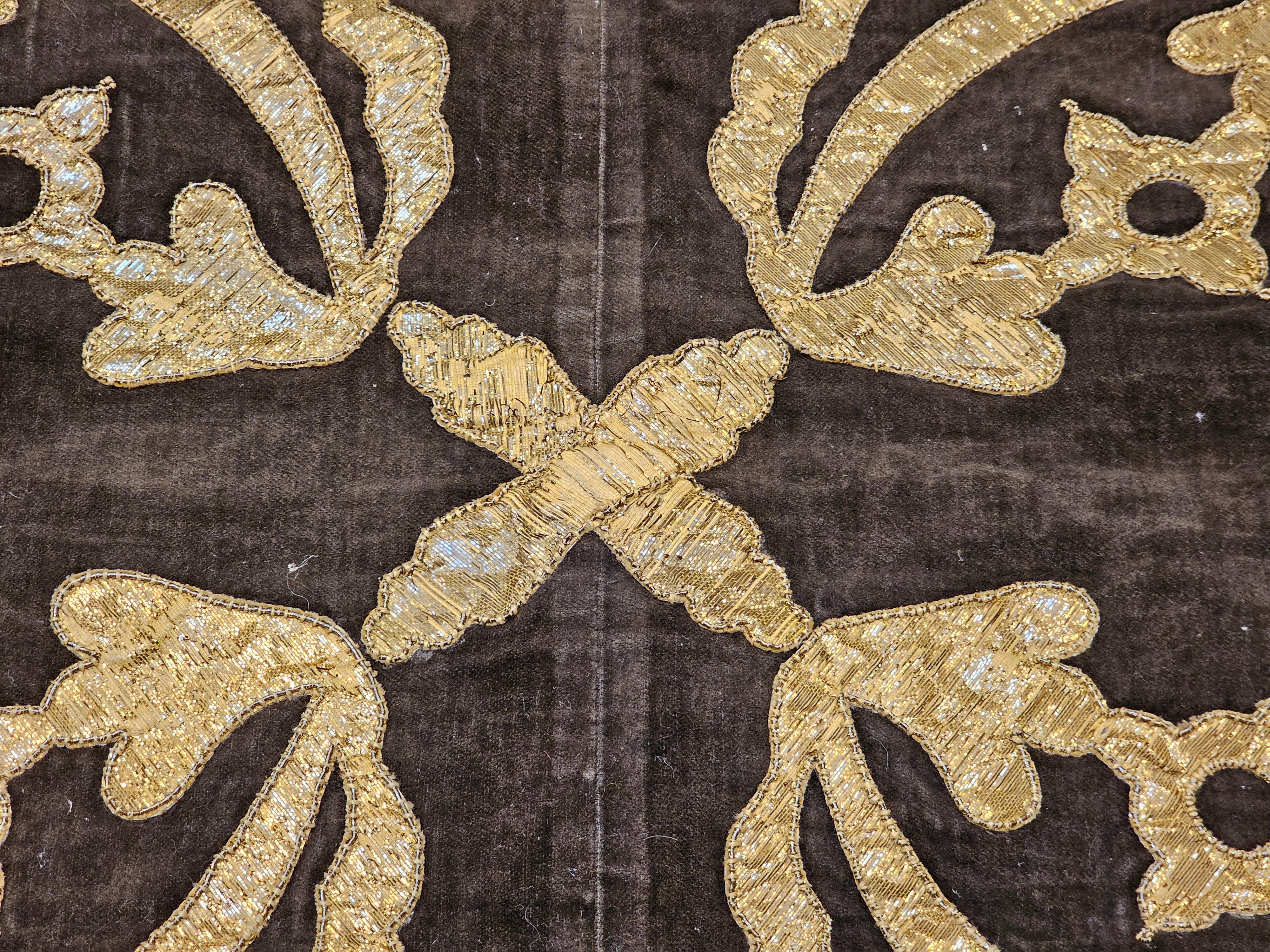 18th Century Ottoman Gilt Threads Brocade Embroidery Textile Panels (A Pair) For Sale 4