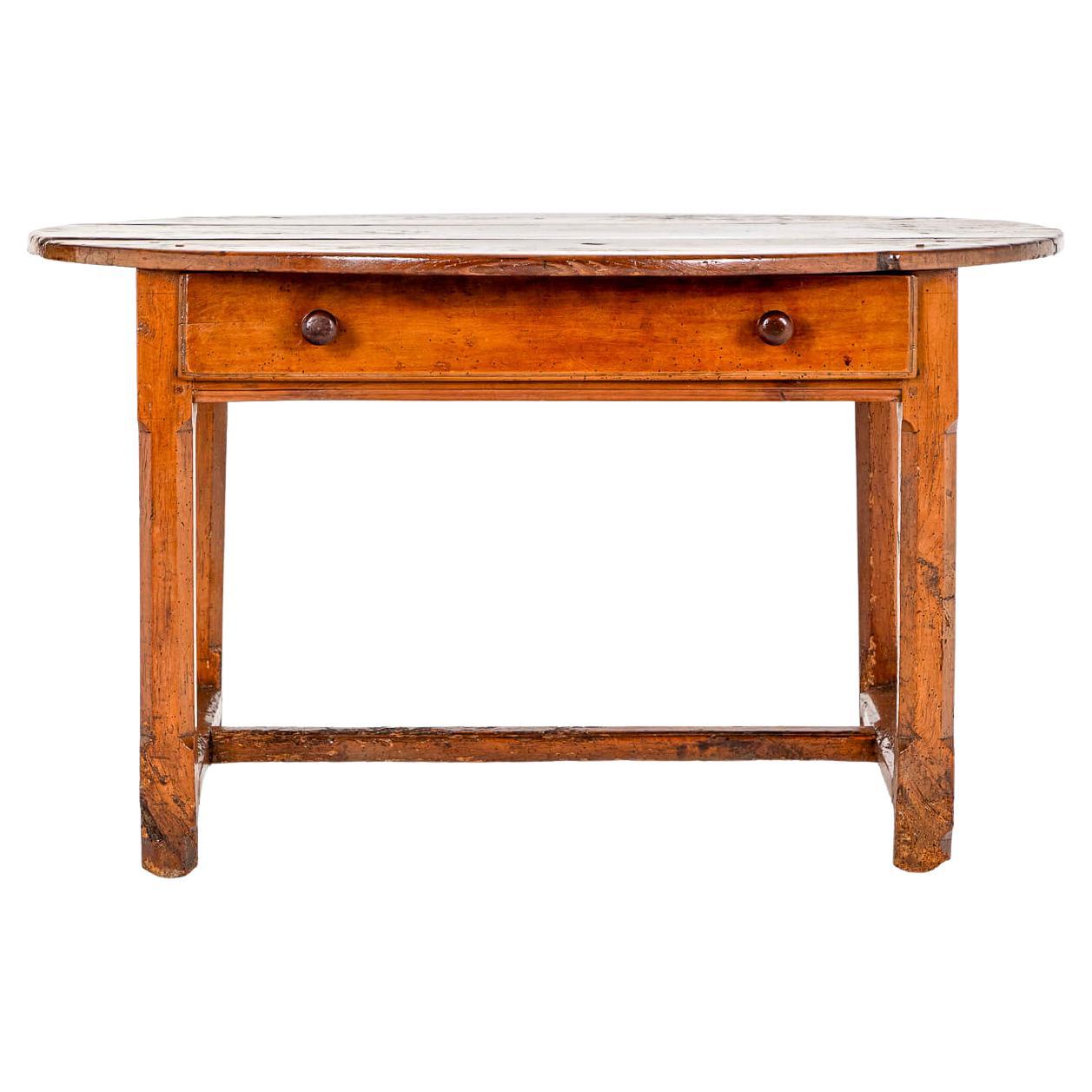 Table de salle ovale du 18e siècle en vente