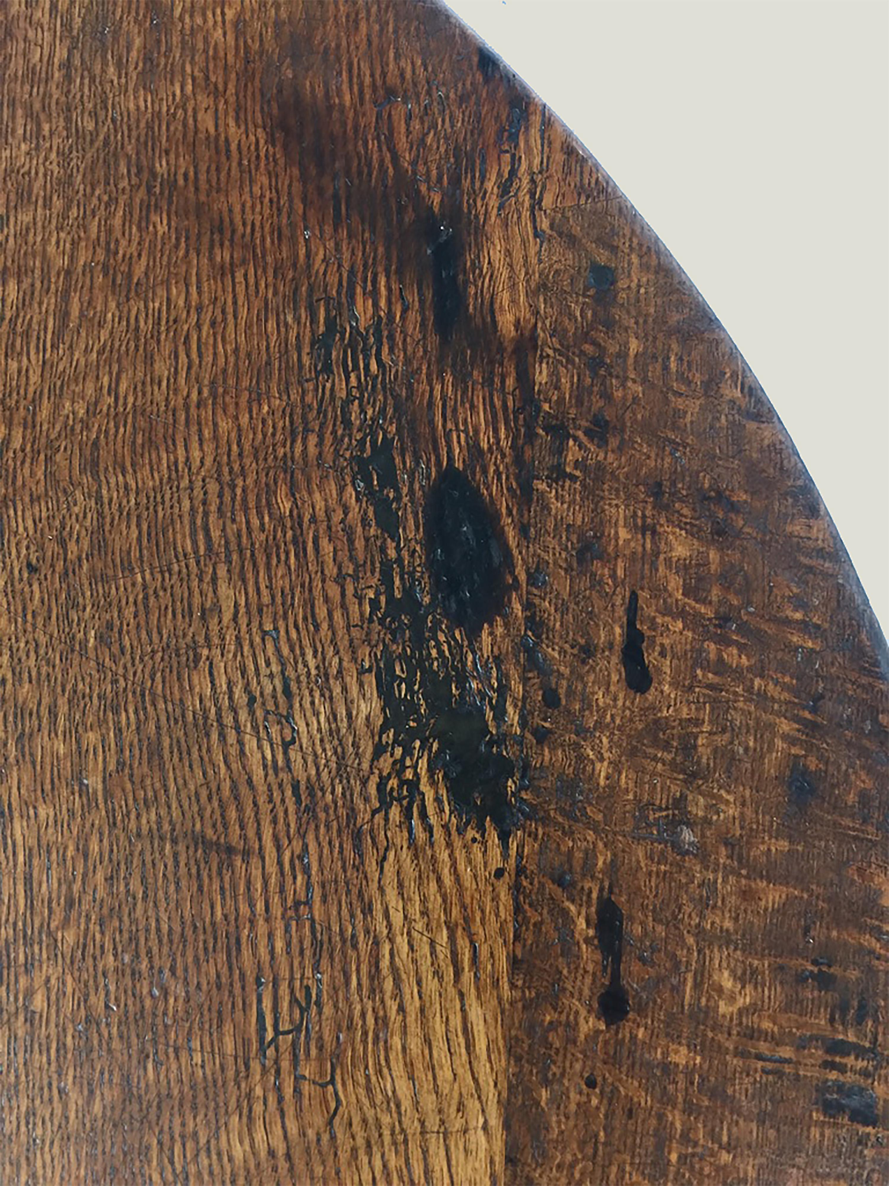 18th Century Oval Oak Drop Leaf Table For Sale 2