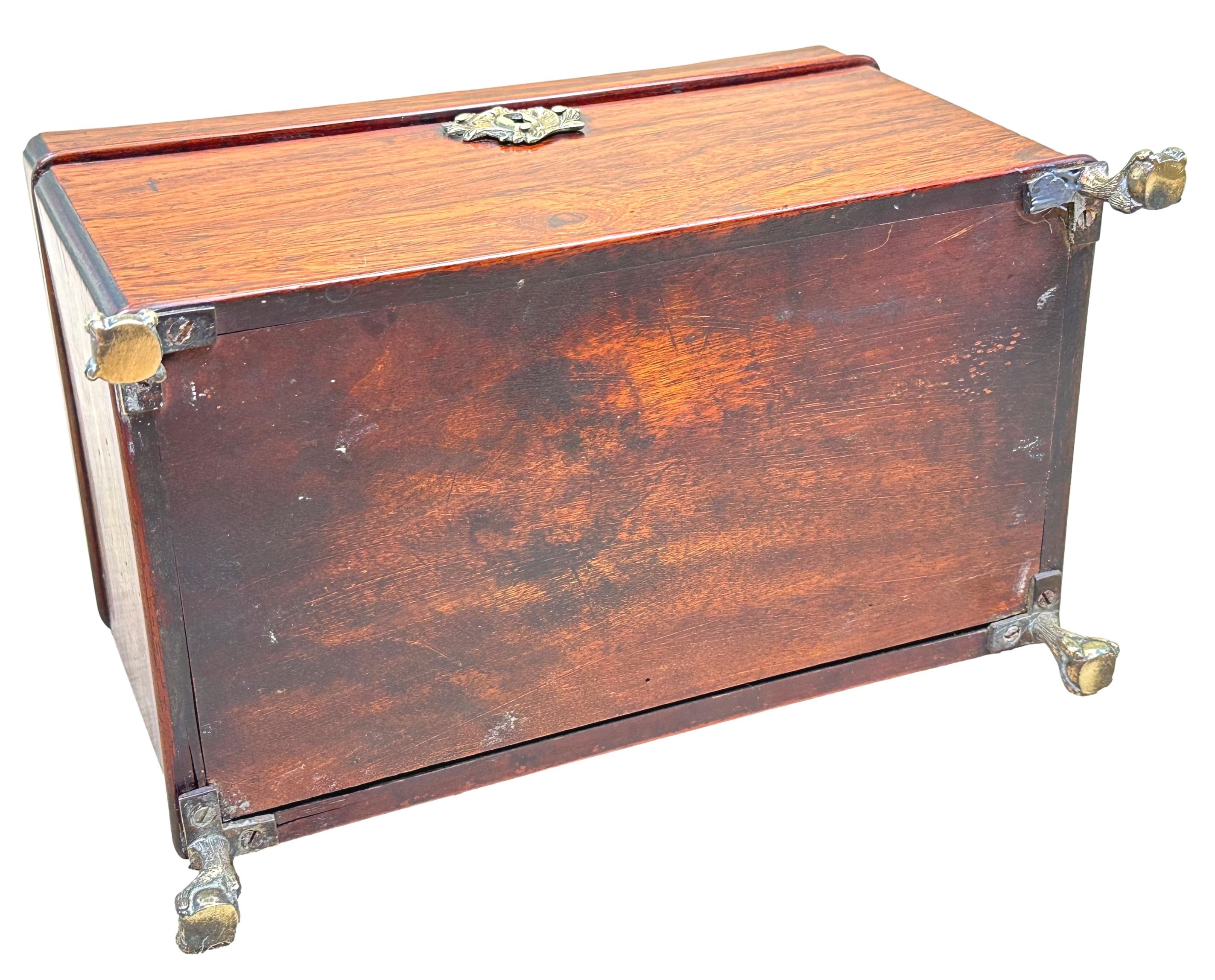 18th Century Padouk Wood Tea Caddy For Sale 5