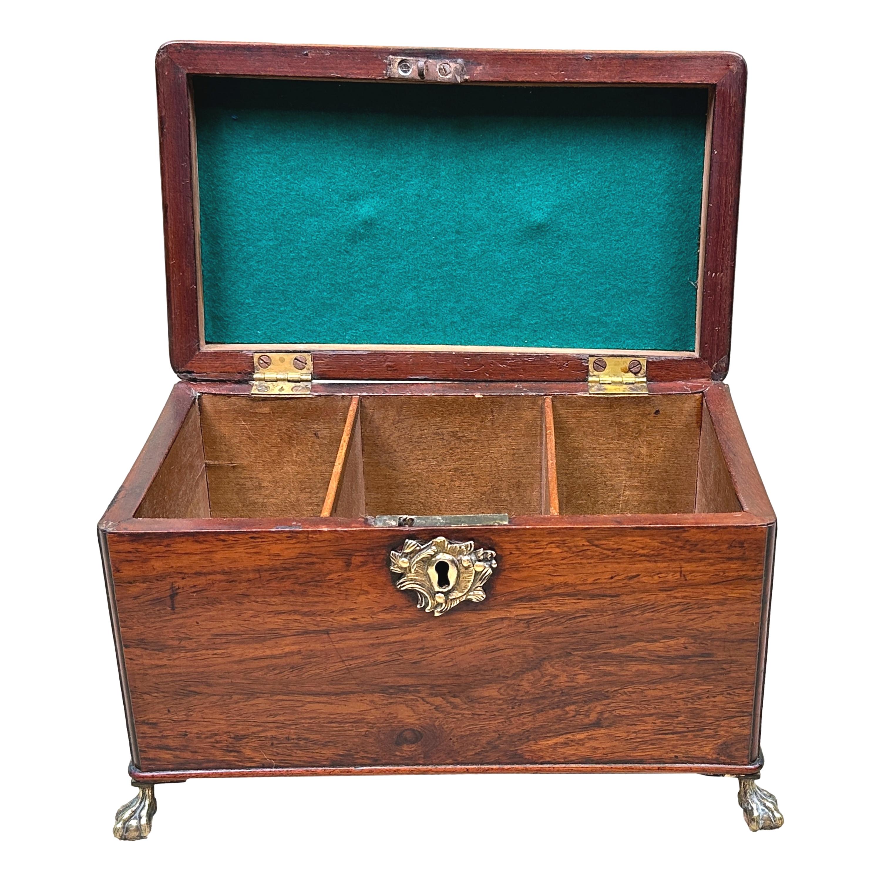 18th Century Padouk Wood Tea Caddy In Good Condition For Sale In Bedfordshire, GB