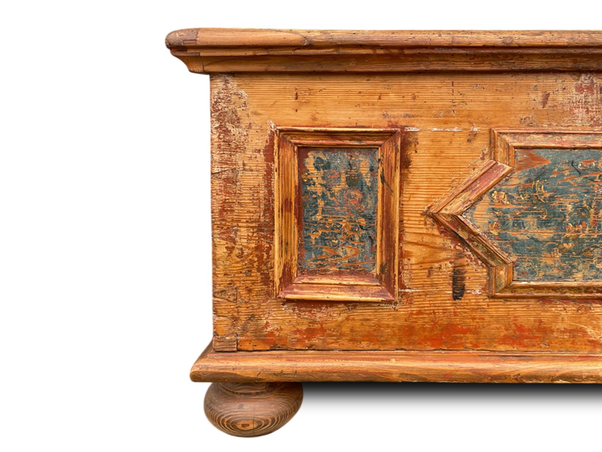 18th Century Painted Alpine Chest 7