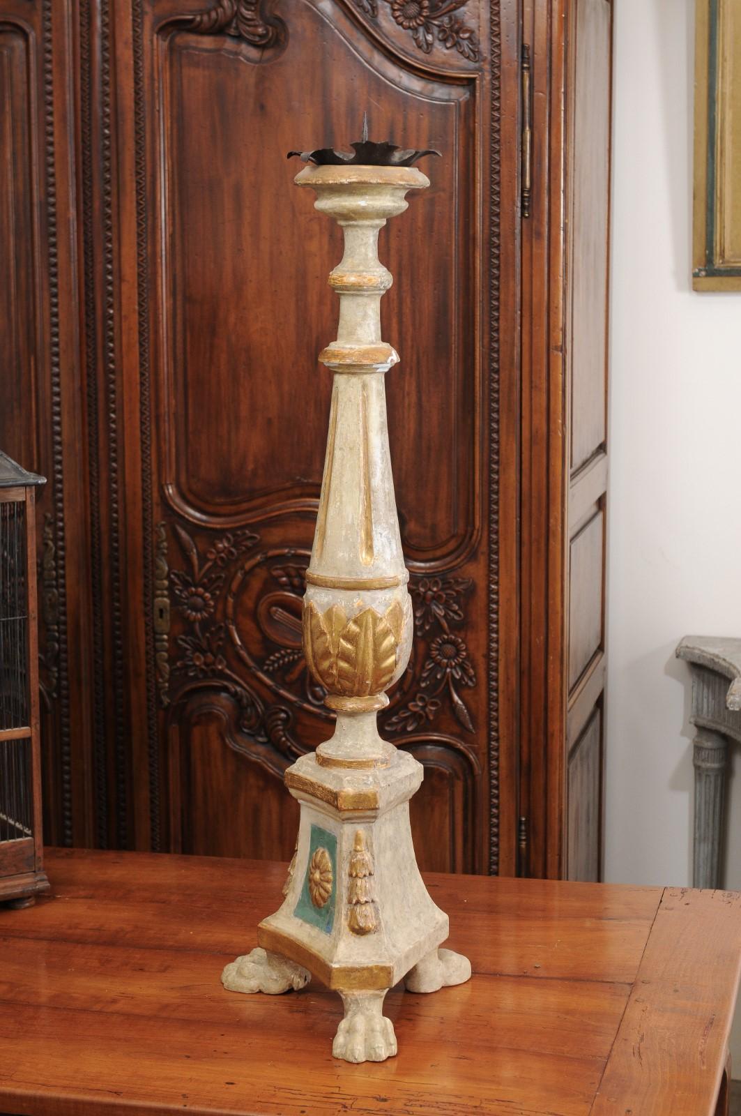18th Century Painted and Gilt Candlestick from Tuscany with Acanthus Leaves For Sale 2