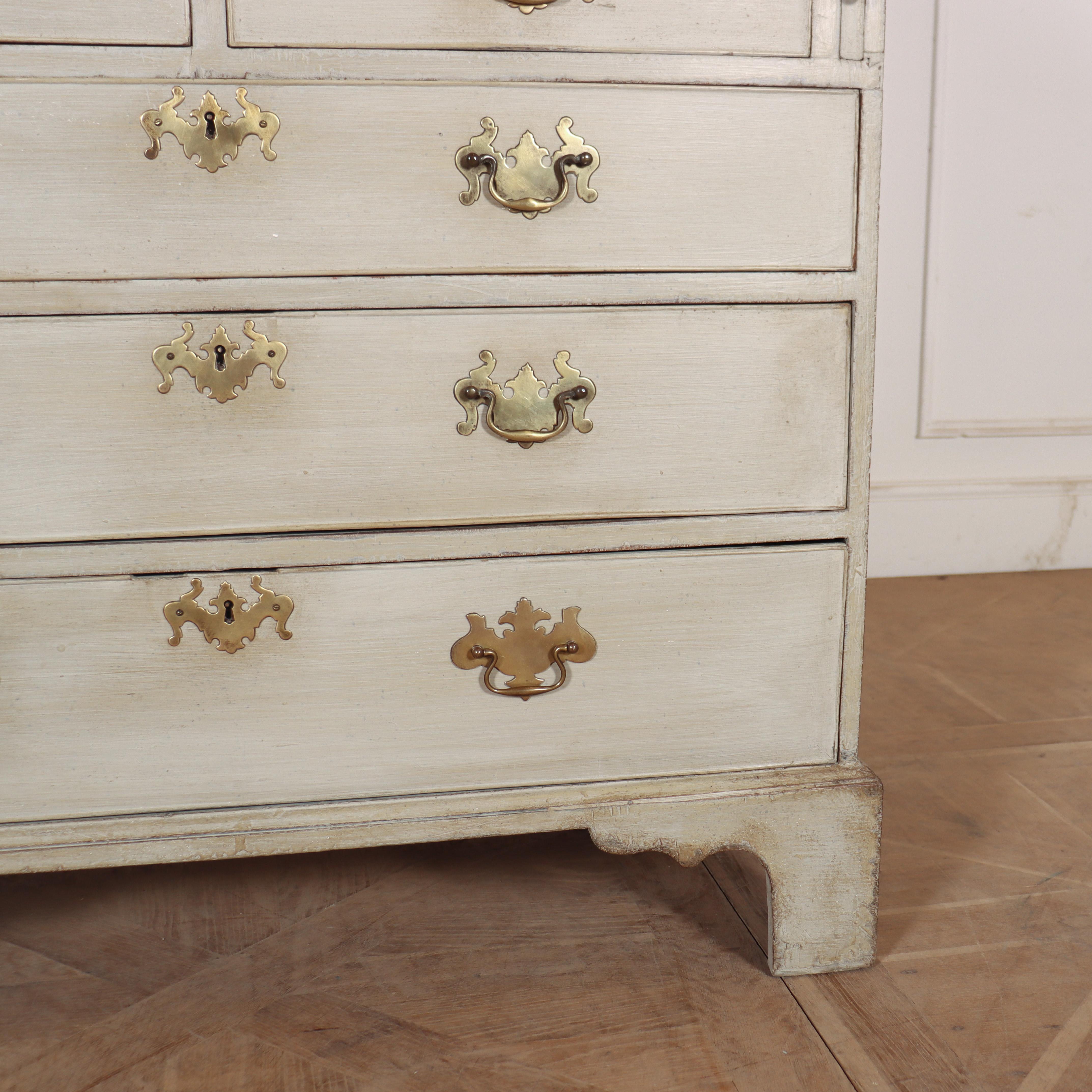 18th Century Painted Bureau In Good Condition For Sale In Leamington Spa, Warwickshire
