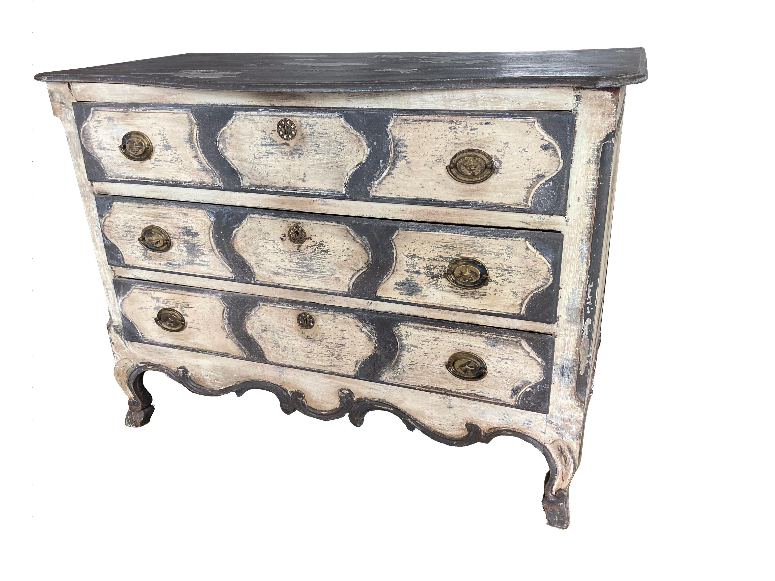 18th Century Painted Country French Louis XV Commode, Chest In Good Condition In Carmine, TX