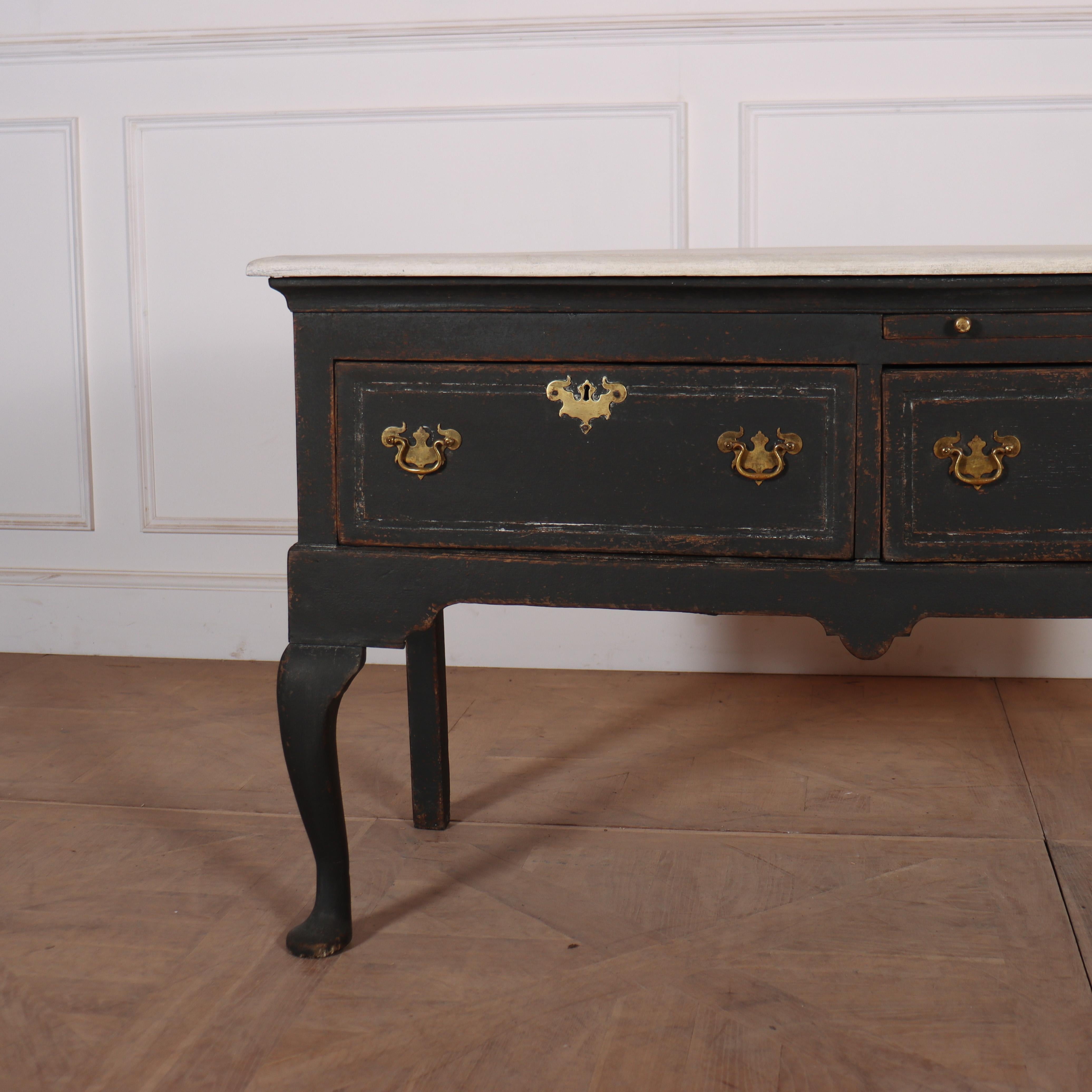 Quirky two drawer 18th C English painted oak dresser base with cabriole legs. 1760.



Dimensions
52 inches (132 cms) Wide
21 inches (53 cms) Deep
31 inches (79 cms) High.