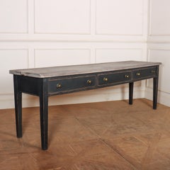 Base de cómoda pintada del siglo XVIII