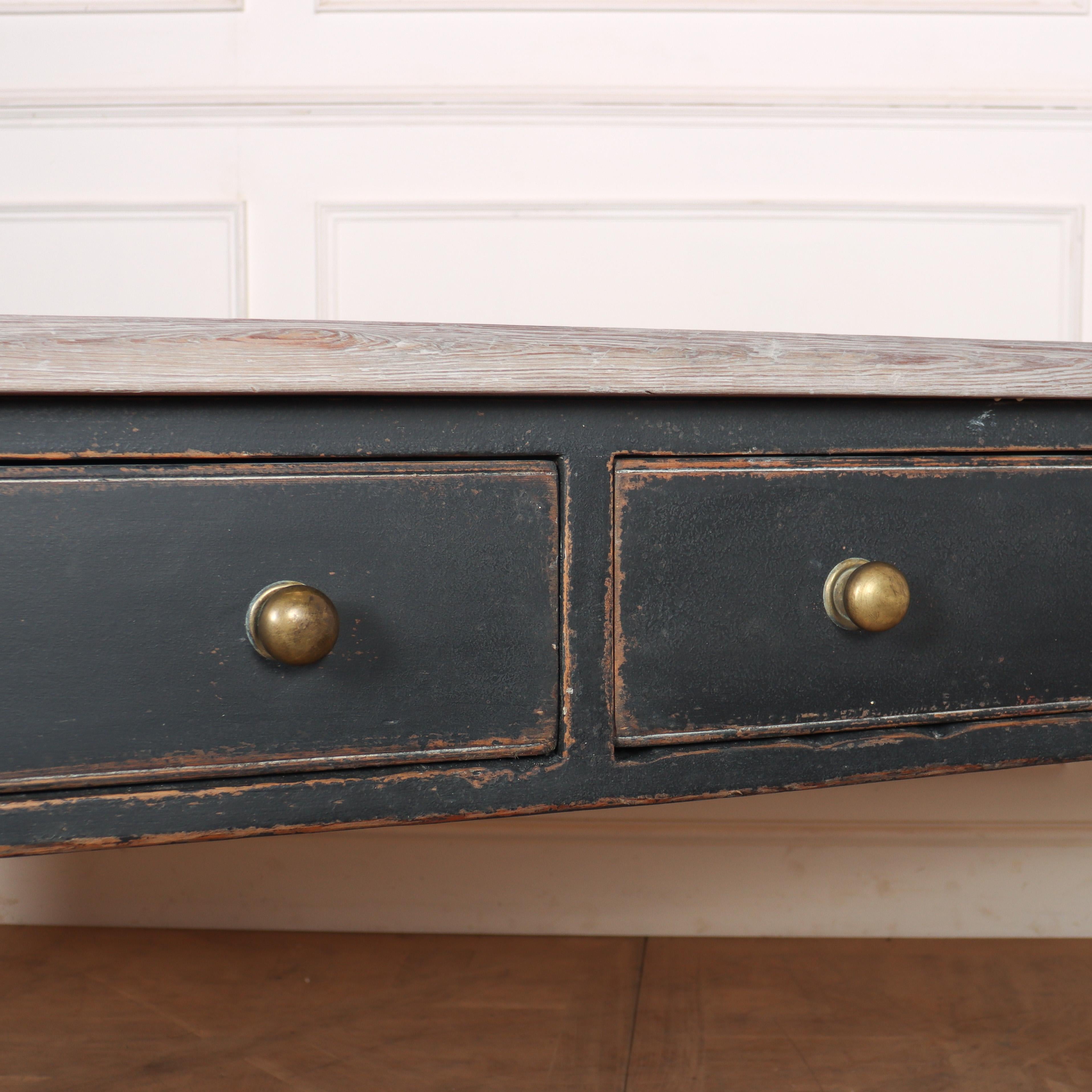Base de commode peinte du 18e siècle Bon état - En vente à Leamington Spa, Warwickshire