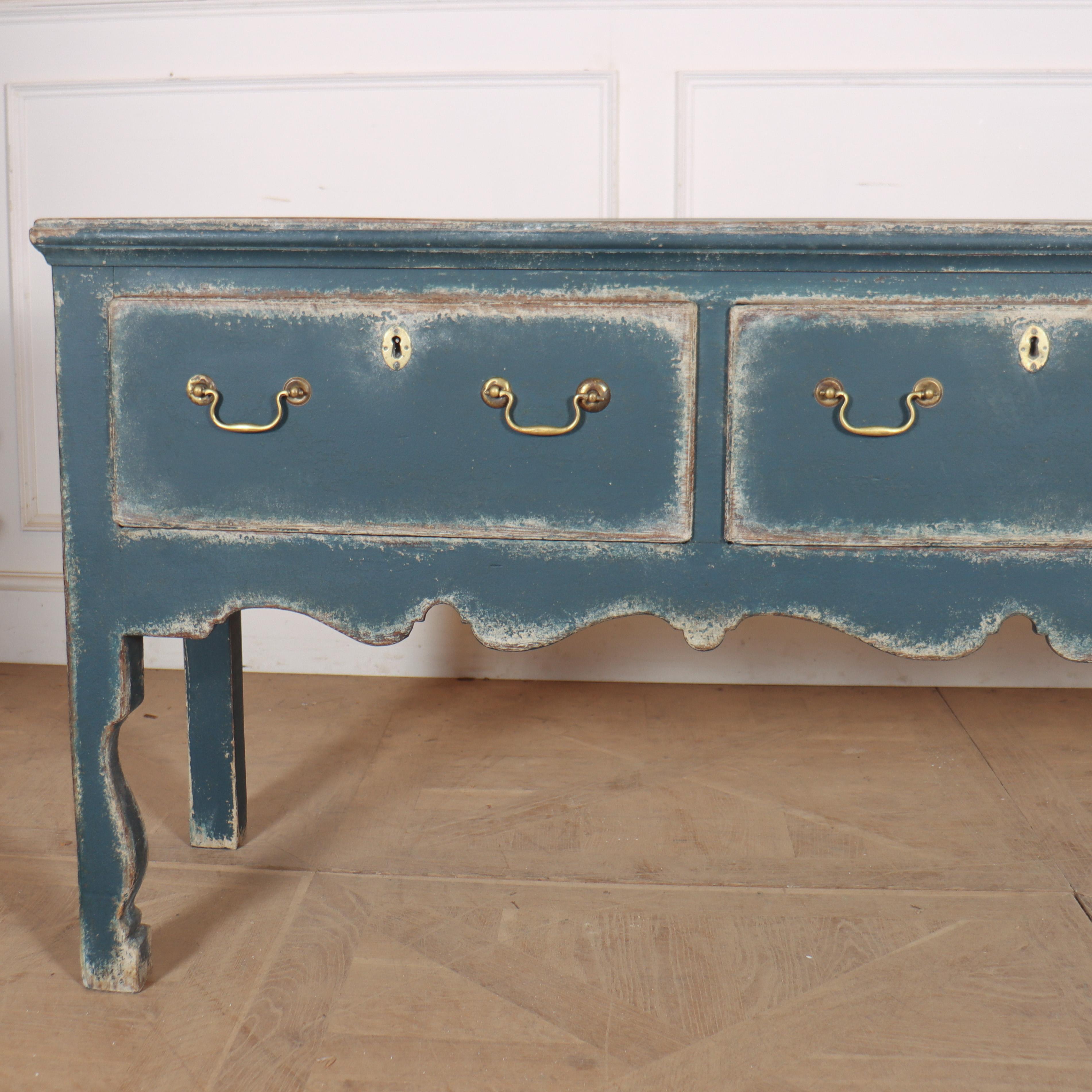 18th Century Painted Dresser Base In Good Condition In Leamington Spa, Warwickshire