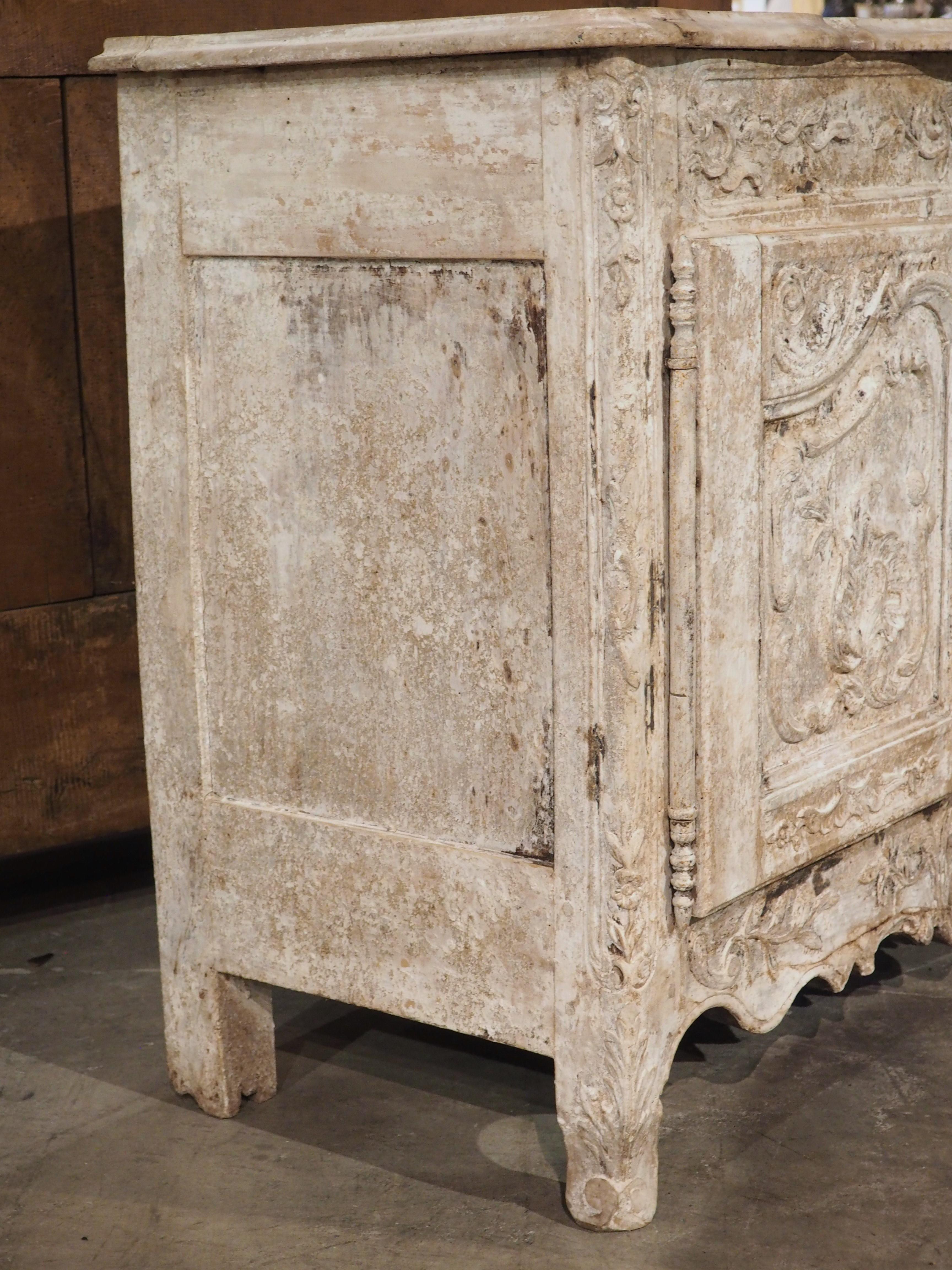18th Century Painted French Buffet from Provence 3