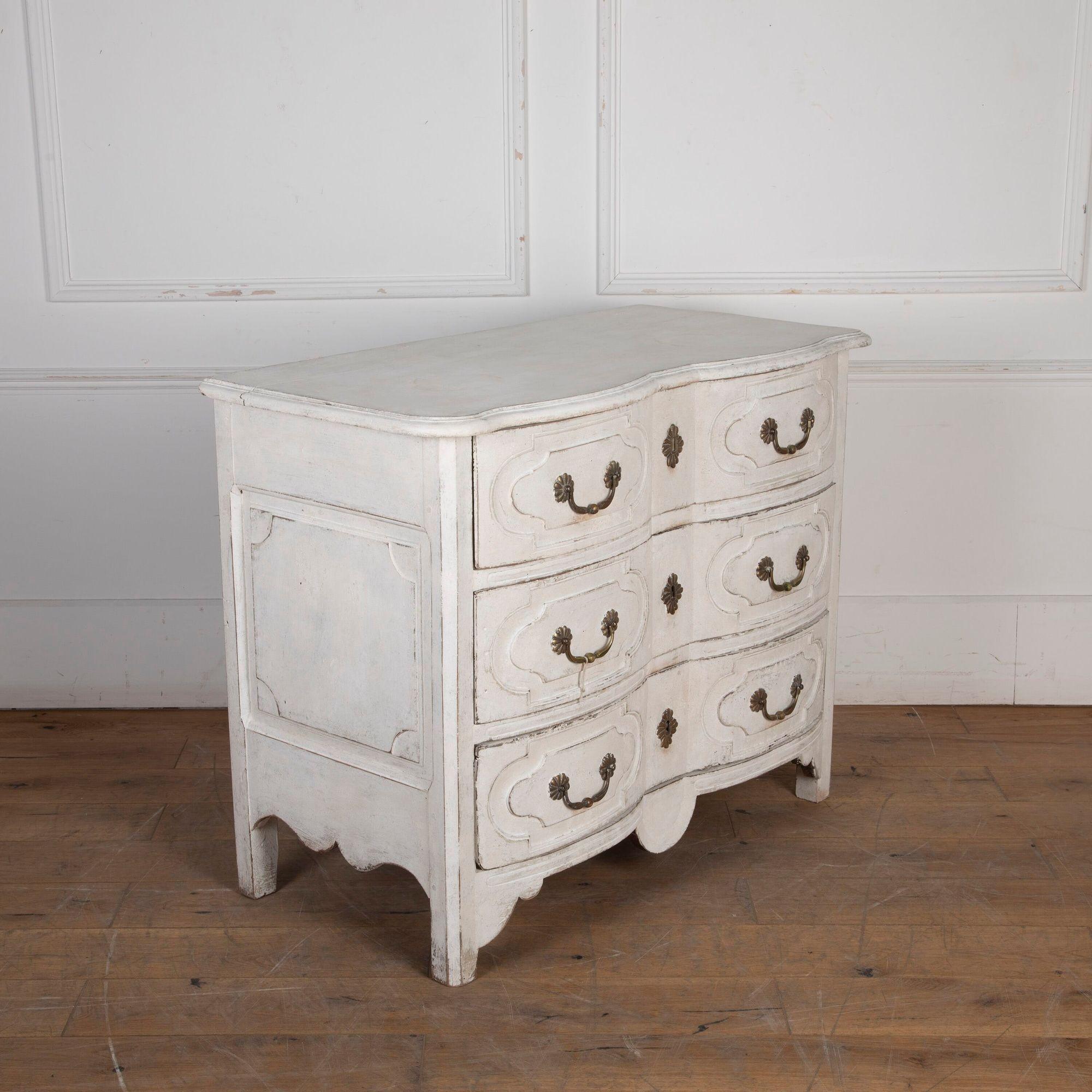 18th Century Painted French Commode For Sale 2