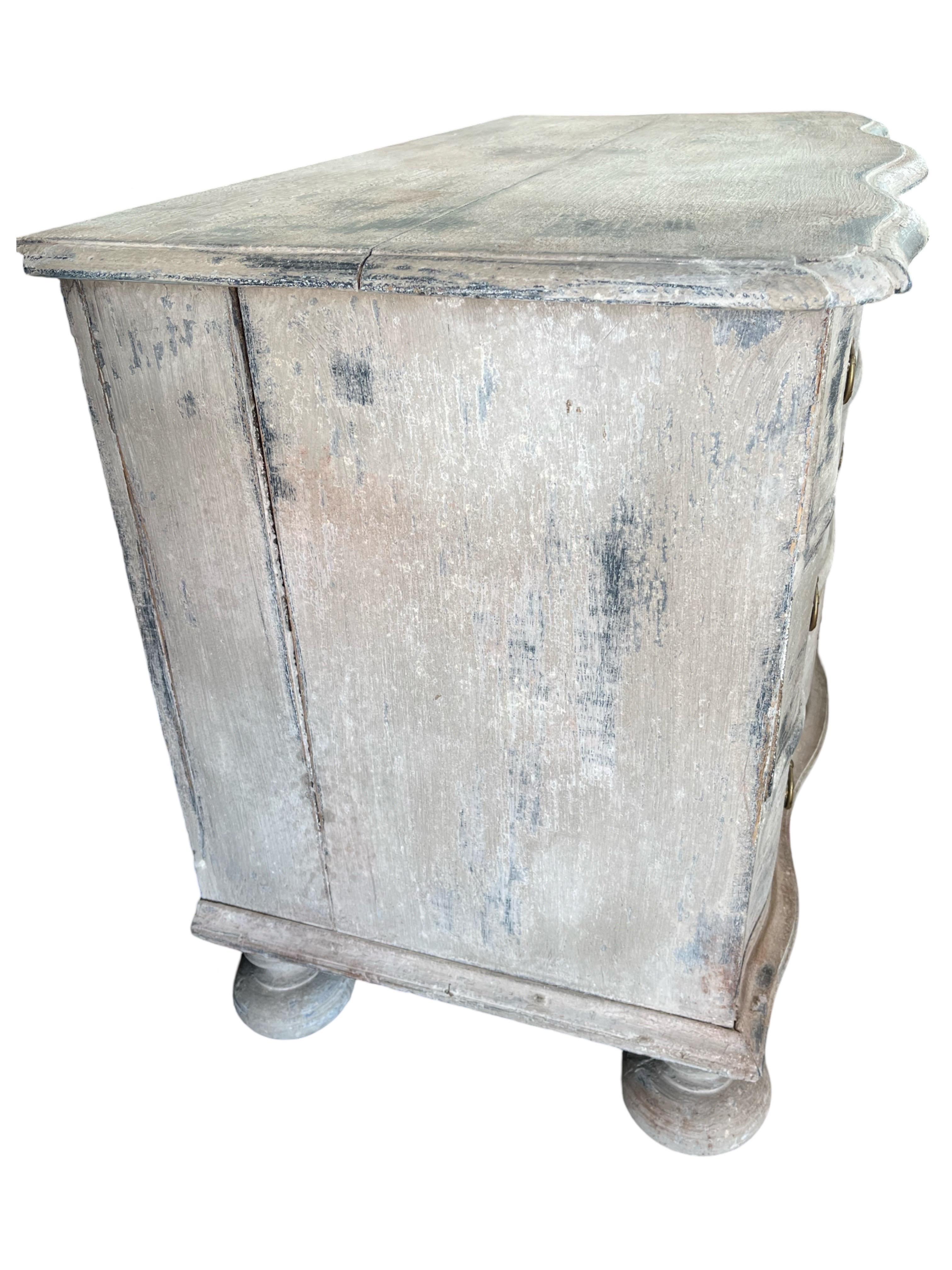 Gustaviano Cassettone Gustavo dipinto del XVIII secolo / Commode / Cassettiera in vendita