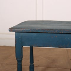 Bemalter Lampentisch aus dem 18. Jahrhundert