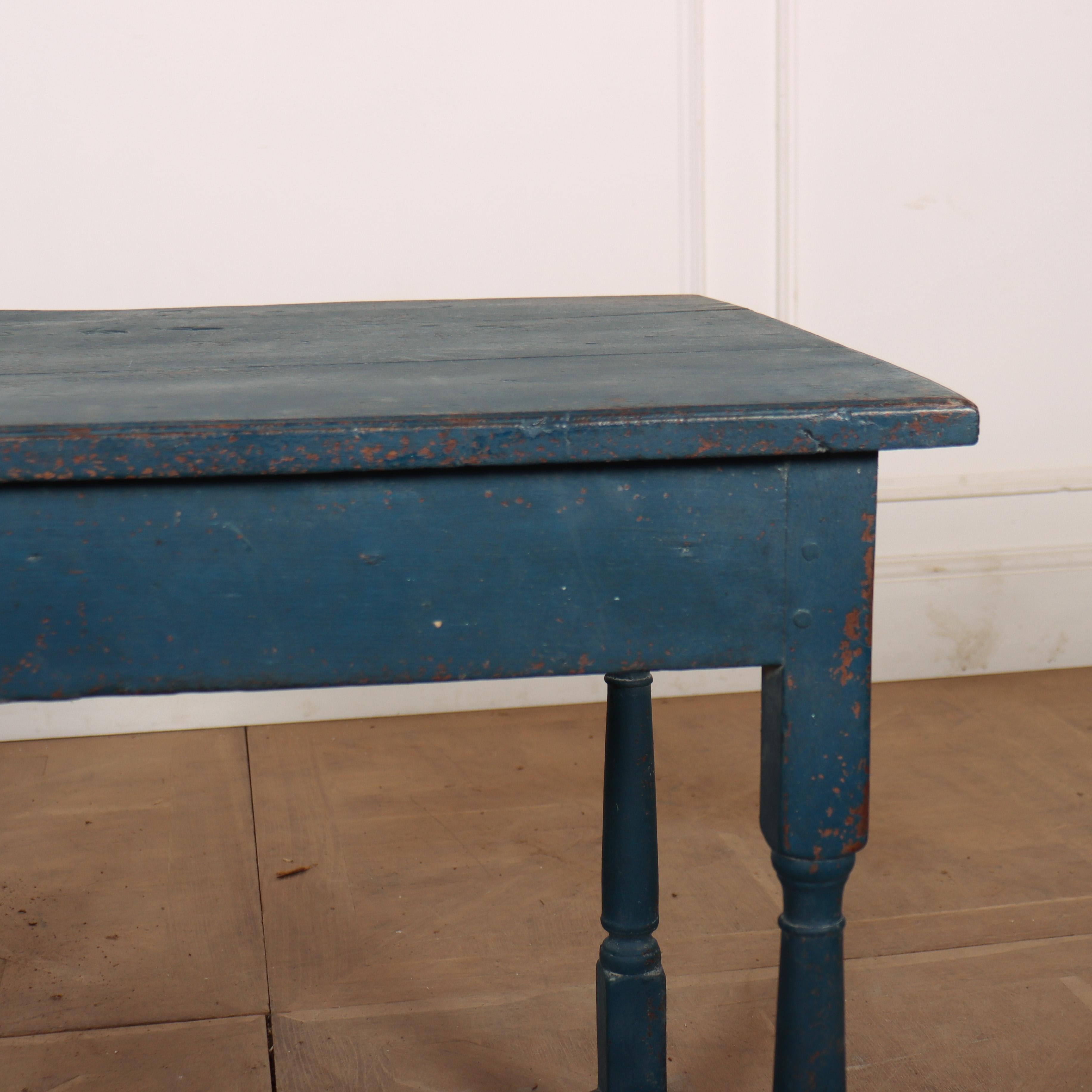 Anglais Table de lampe peinte du 18ème siècle en vente