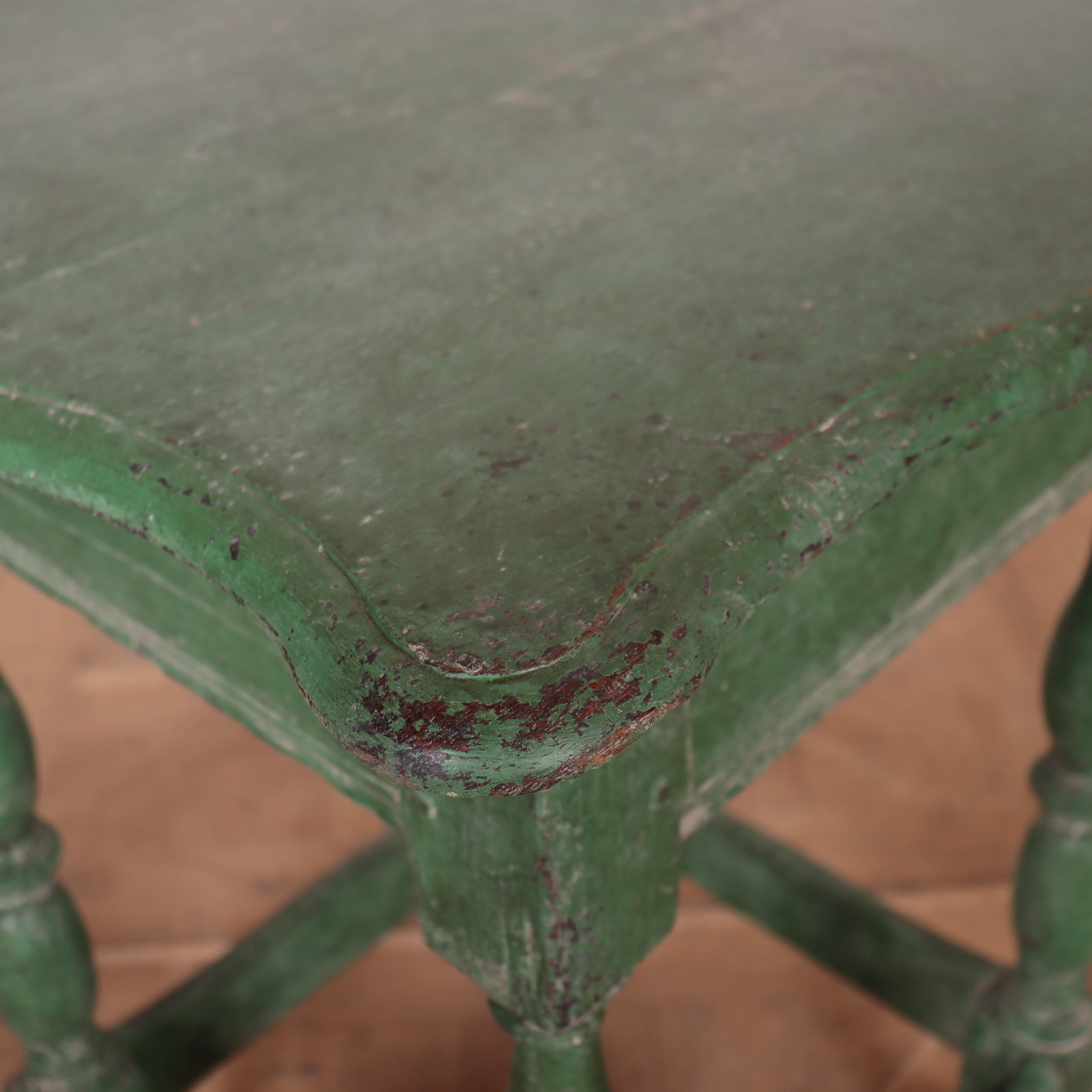 18th Century Painted Lamp Table In Good Condition In Leamington Spa, Warwickshire