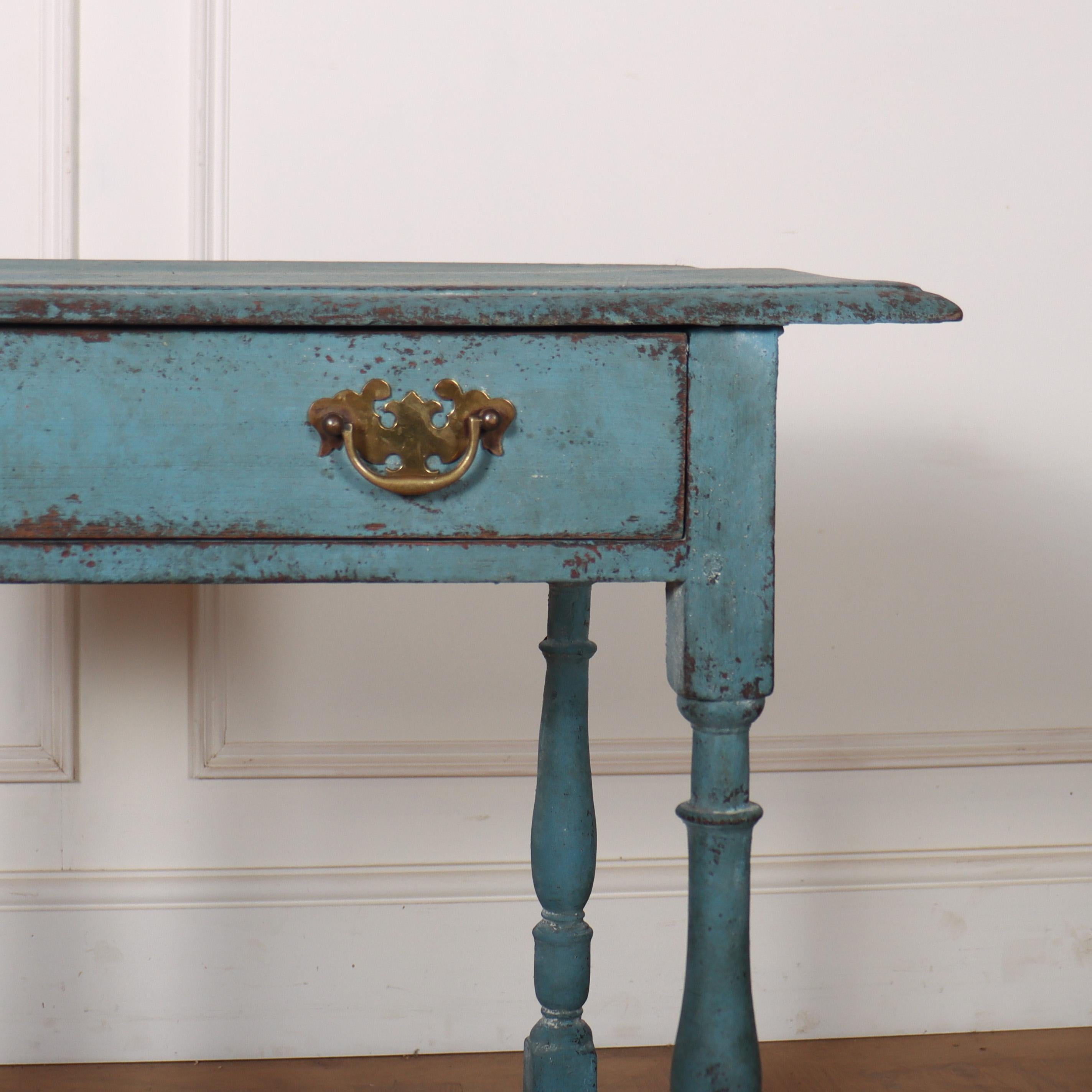 18th Century Painted Lamp Table In Good Condition For Sale In Leamington Spa, Warwickshire