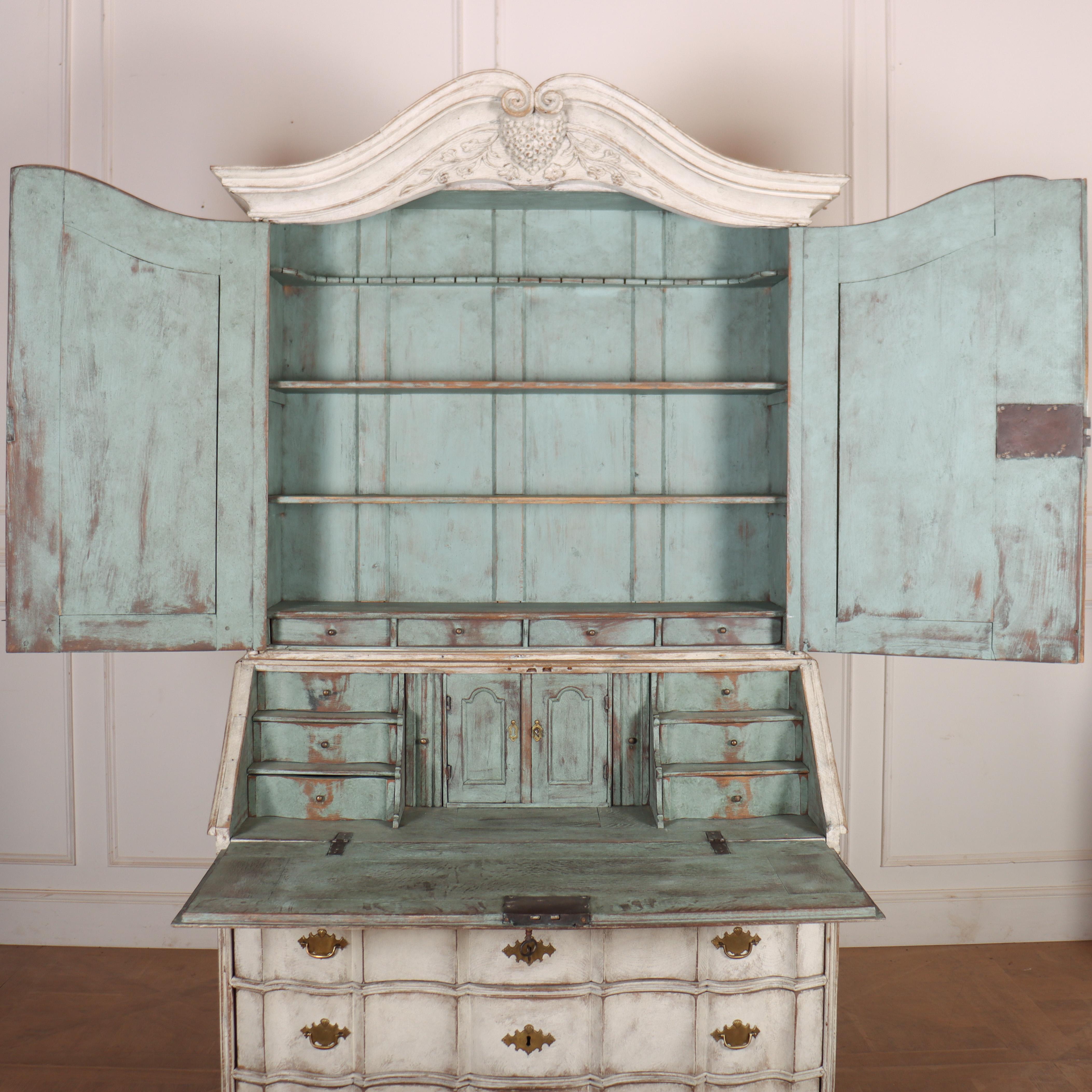 Chêne Bibliothèque de bureau rococo peinte du 18ème siècle en vente