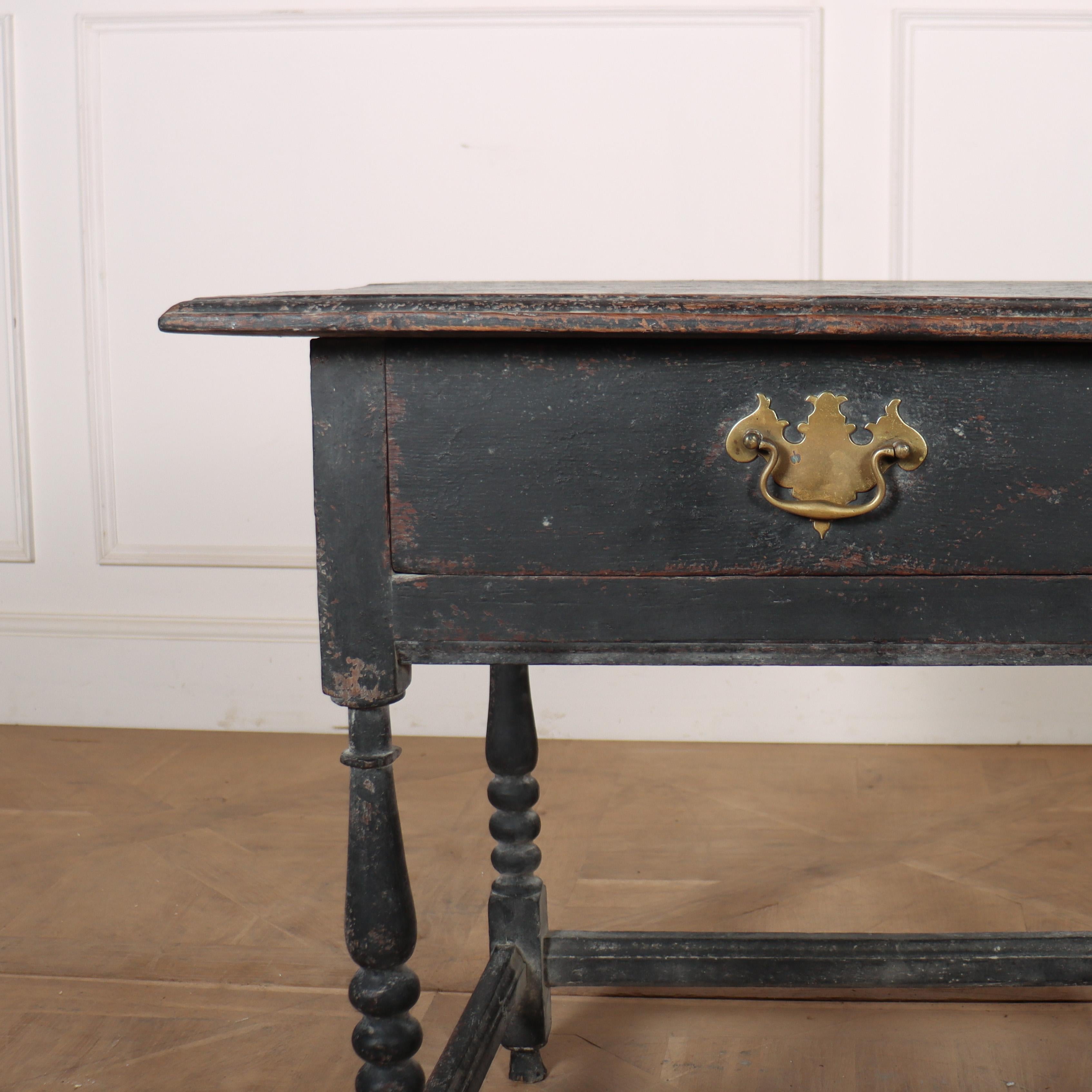 18th C English one drawer painted lamp table with ballister turned legs. 1760.

Reference: 8294

Dimensions
30 inches (76 cms) Wide
23.5 inches (60 cms) Deep
28 inches (71 cms) High
