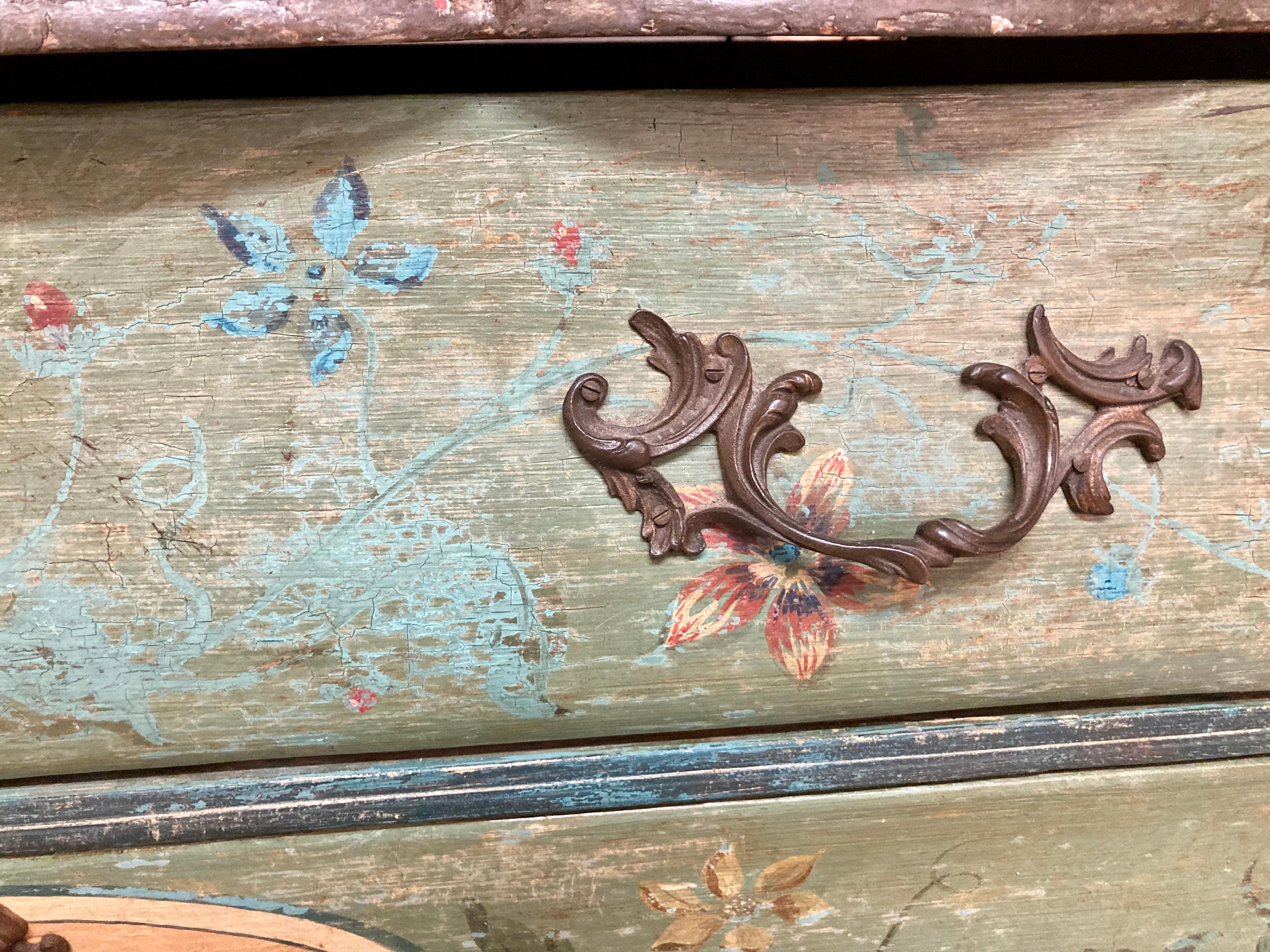 18th Century Painted Venetian Commode For Sale 7