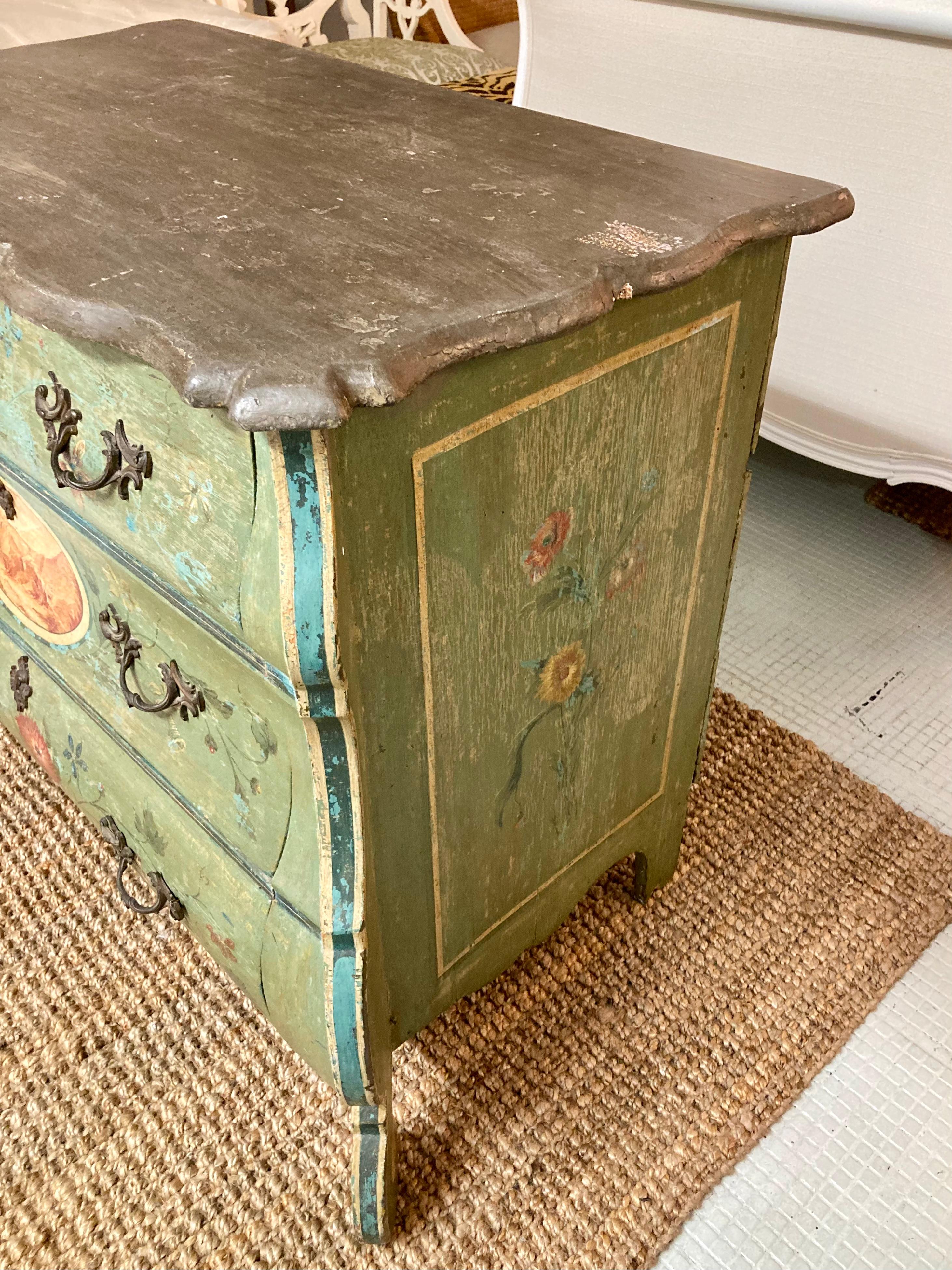 18th Century Painted Venetian Commode For Sale 1